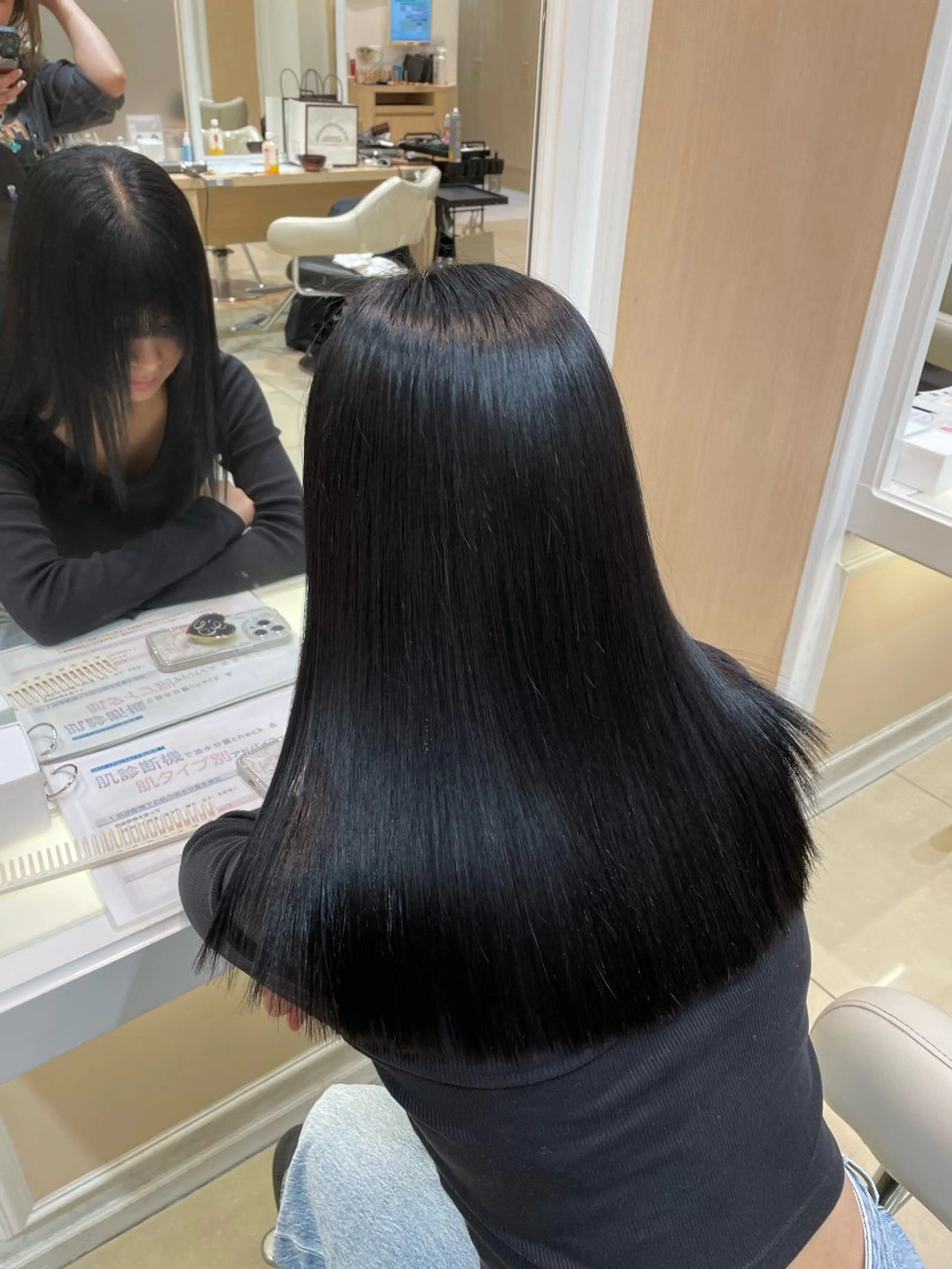ロング カラー ヘアカラー トリートメント 浦野 遥のヘアスタイル