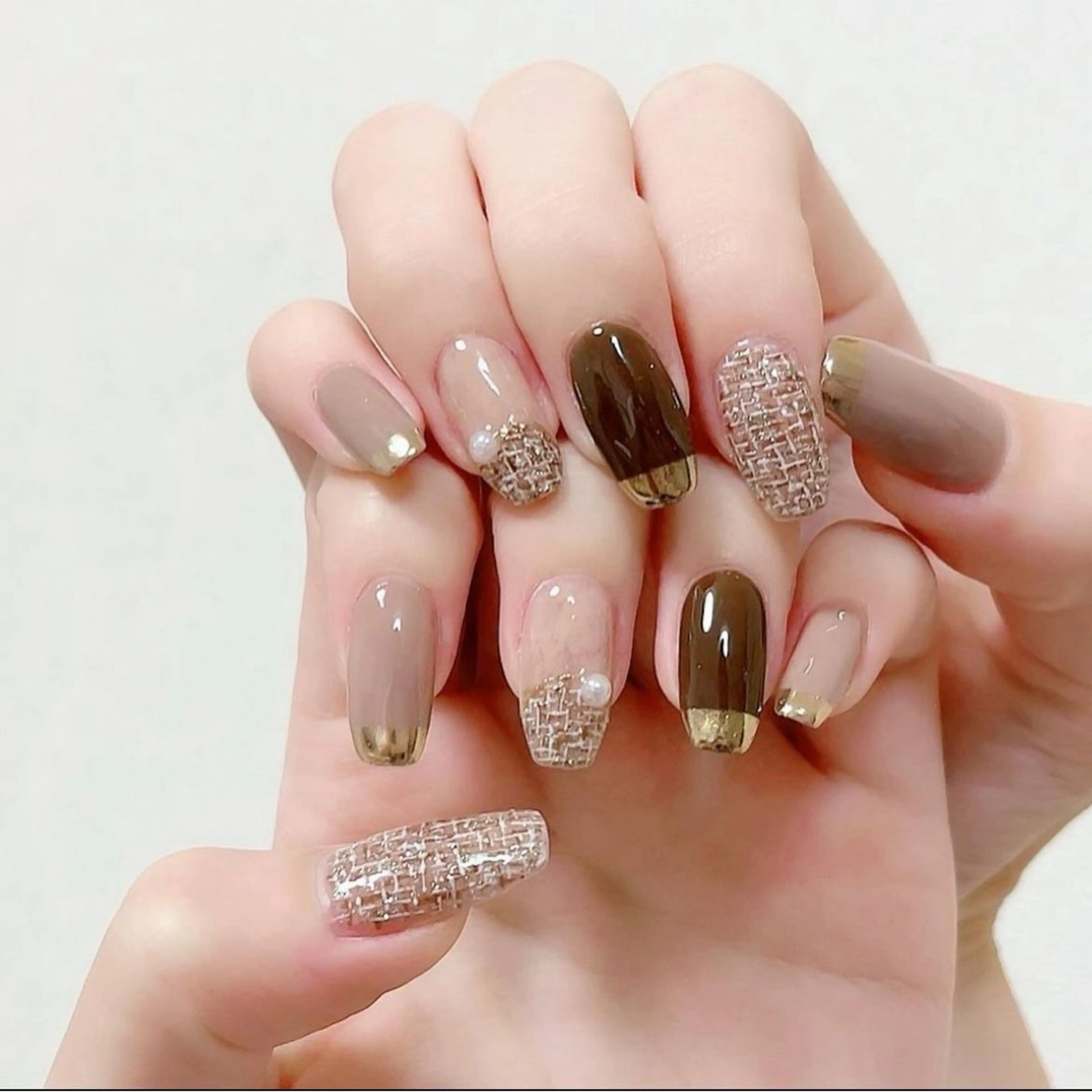 ネイル ハンドネイル EMI ANA.CHUOのネイルデザイン