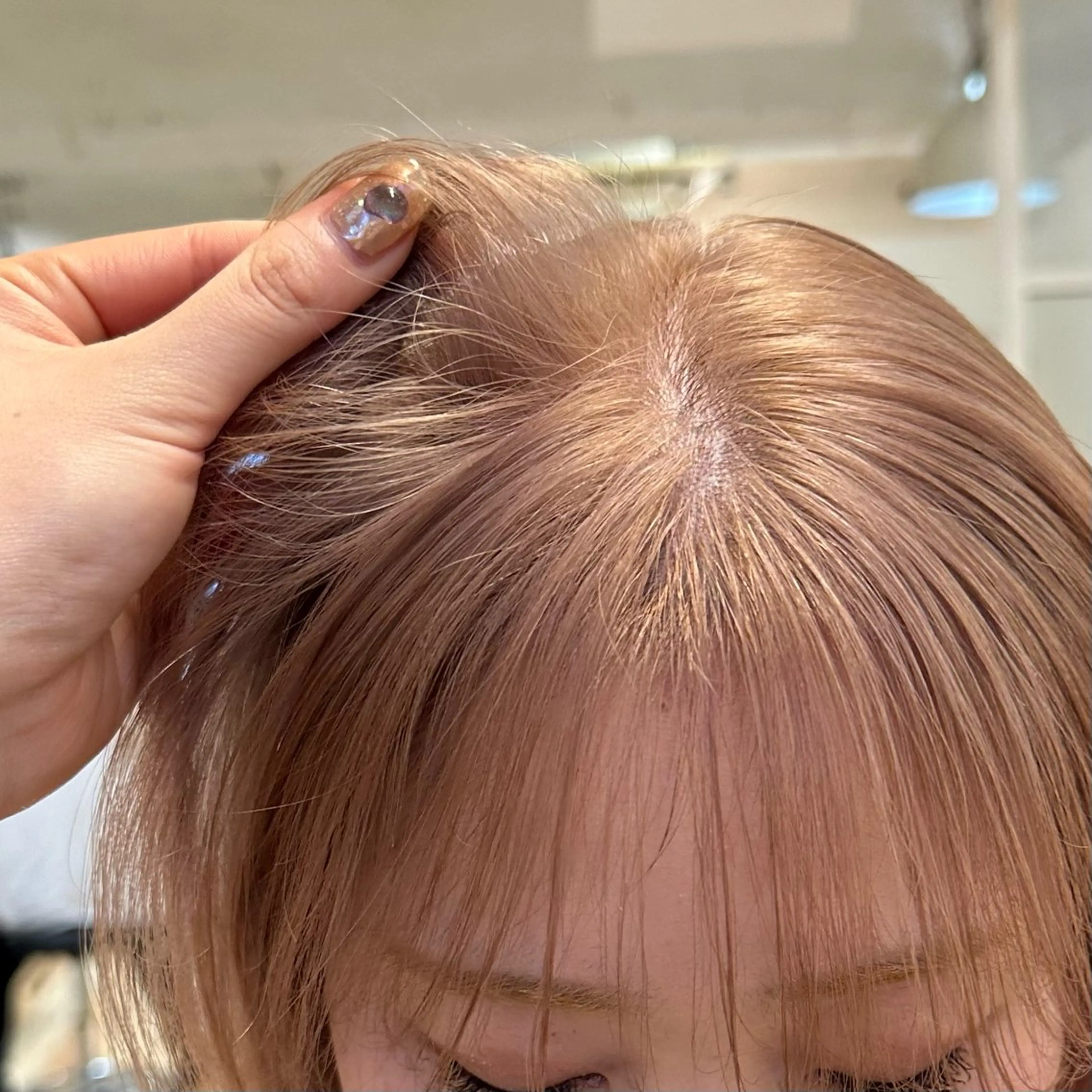 ショート カラー ベージュカラー ブリーチ ハイトーンカラー ミルクティーベージュ ブリーチなしカラー カット ヘアカラー トリートメント REINA☁️透明感 カラー/ぷつっと♡のヘアスタイル