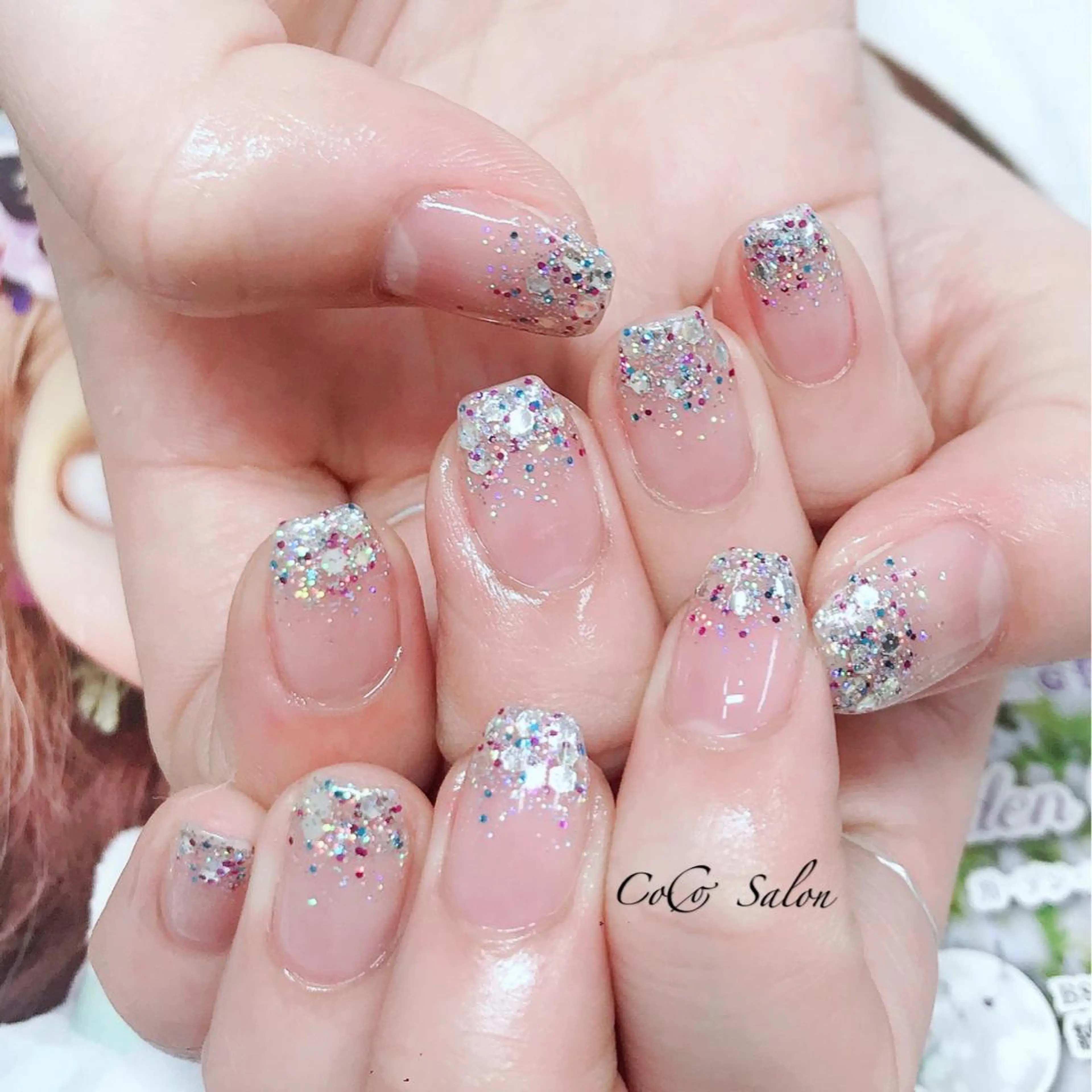ネイル グラデーション ホログラムネイル キラキラネイル シンプルネイル ハンドネイル CoCoSalon ネイル/まつ毛予約のネイルデザイン