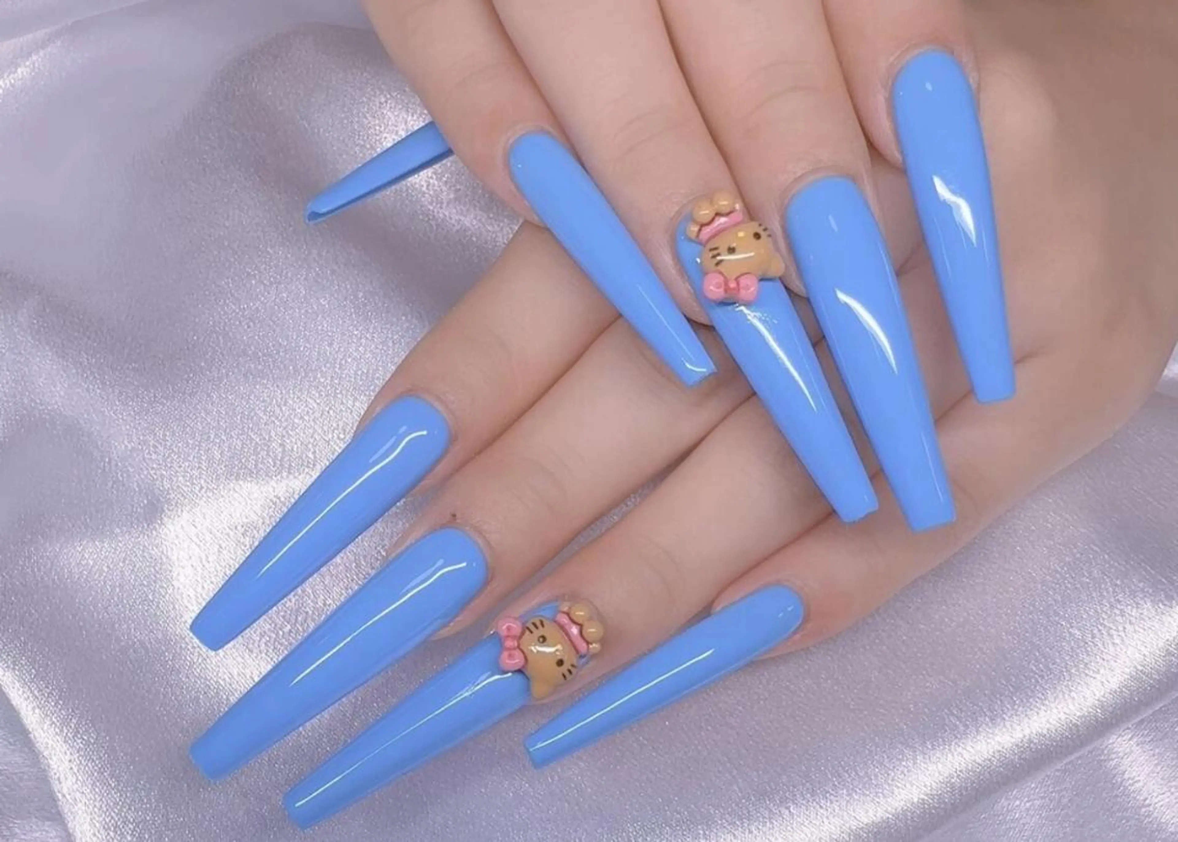 ネイル 桜 井🧸のネイルデザイン