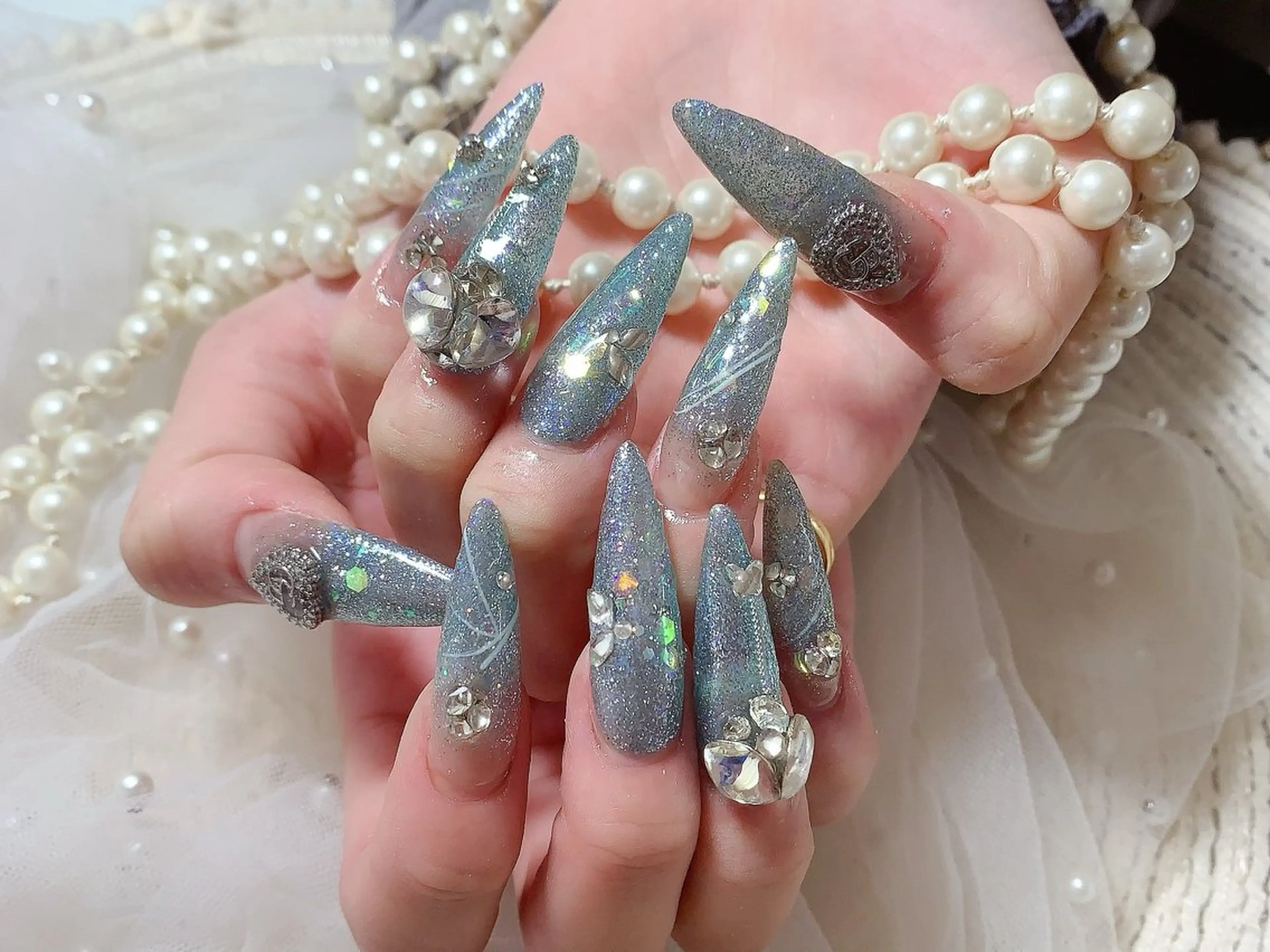 ネイル ハンドネイル ネイルサロンAiri 長さ出し·シンプルのネイルデザイン