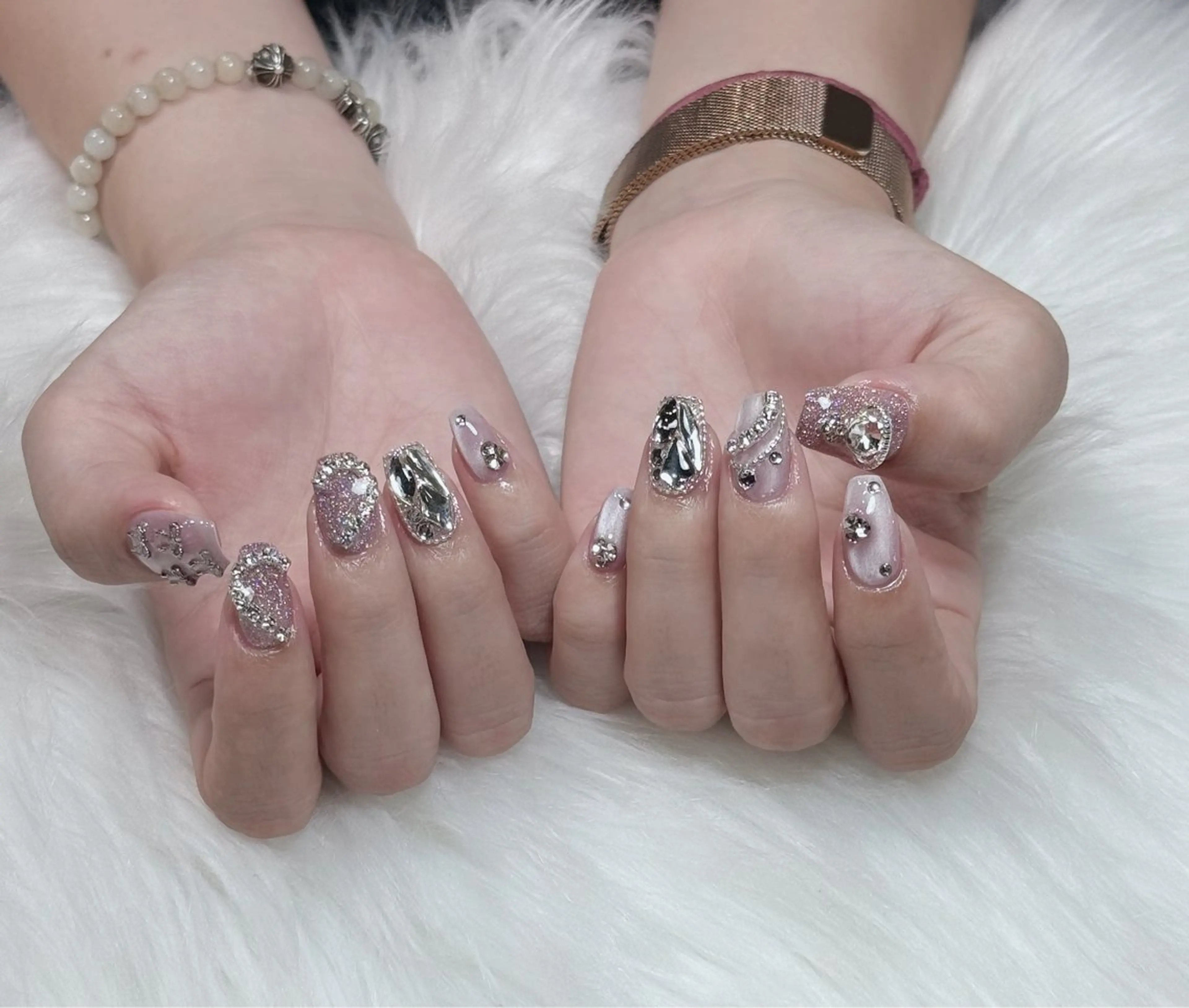 ネイル オーロラネイル チークネイル フットネイル フレンチネイル ジェルネイル ハンドネイル Nichi Nailsのネイルデザイン