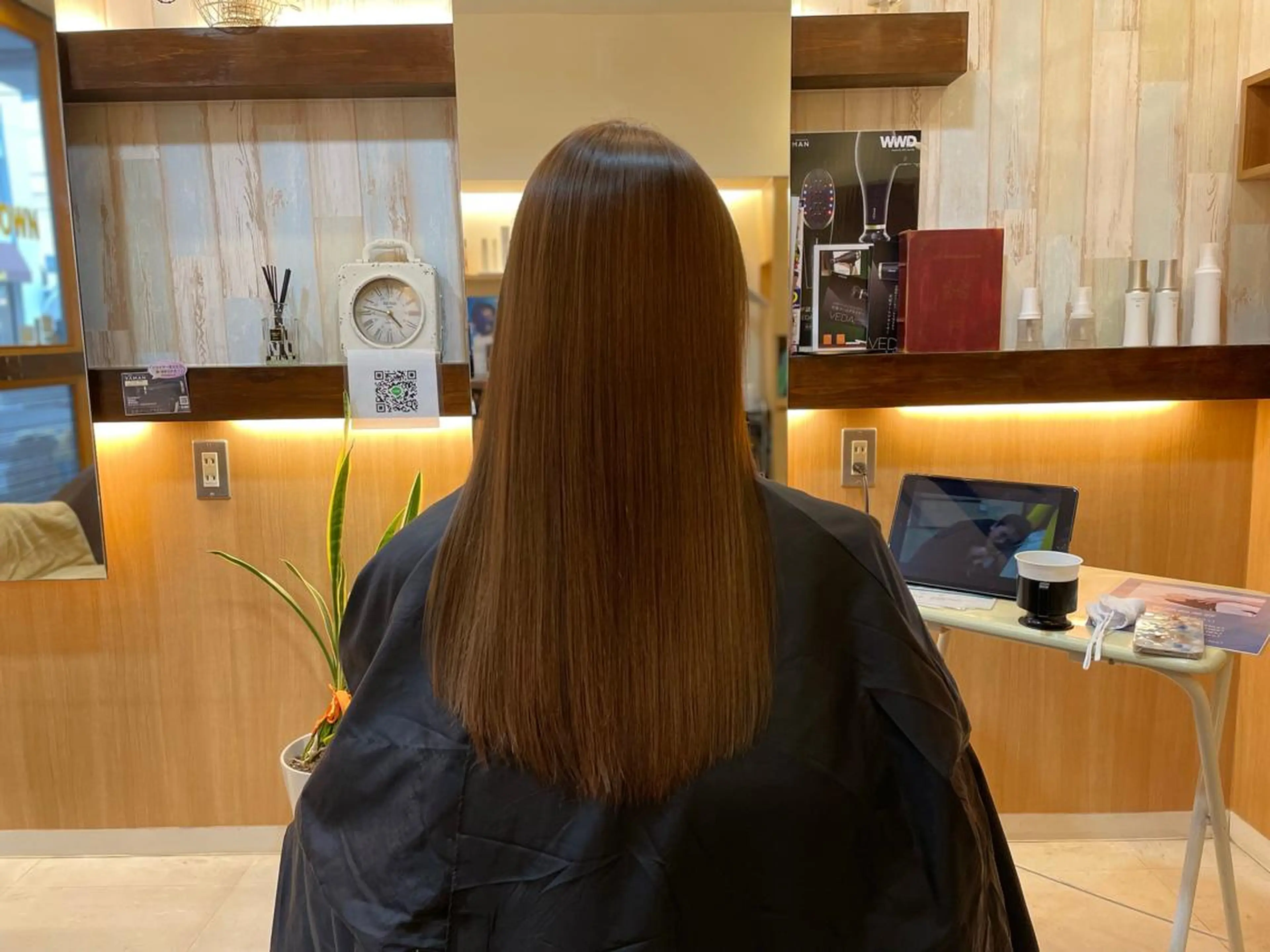 セミロング カラー 髪質改善 カット モトエ ジュニアスタイリストのヘアスタイル