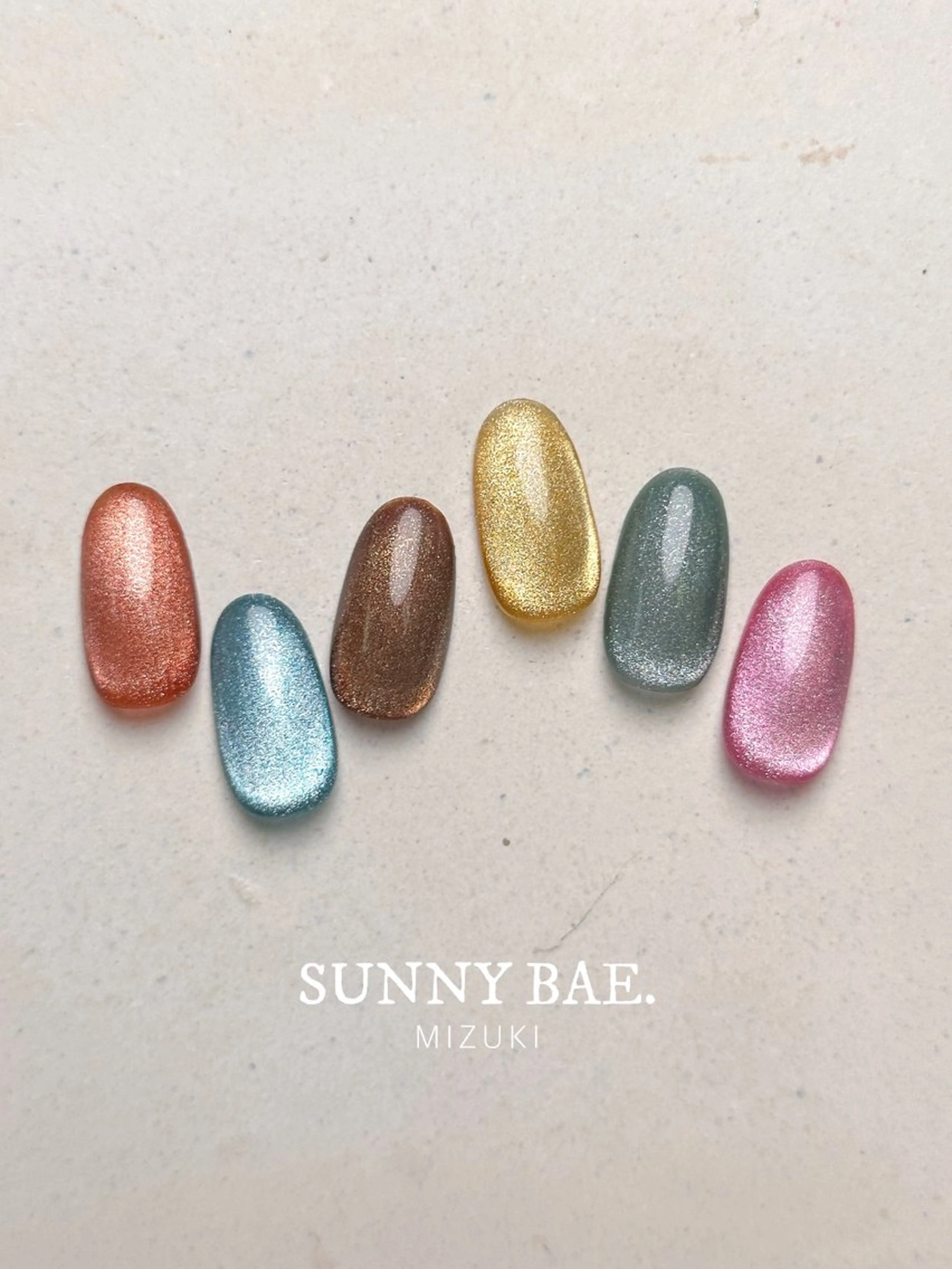 ネイル 氷ネイル・うるうるネイル マグネットネイル パステルネイル ハンドネイル SUNNY BAE. 🌼MIZUKIのネイルデザイン