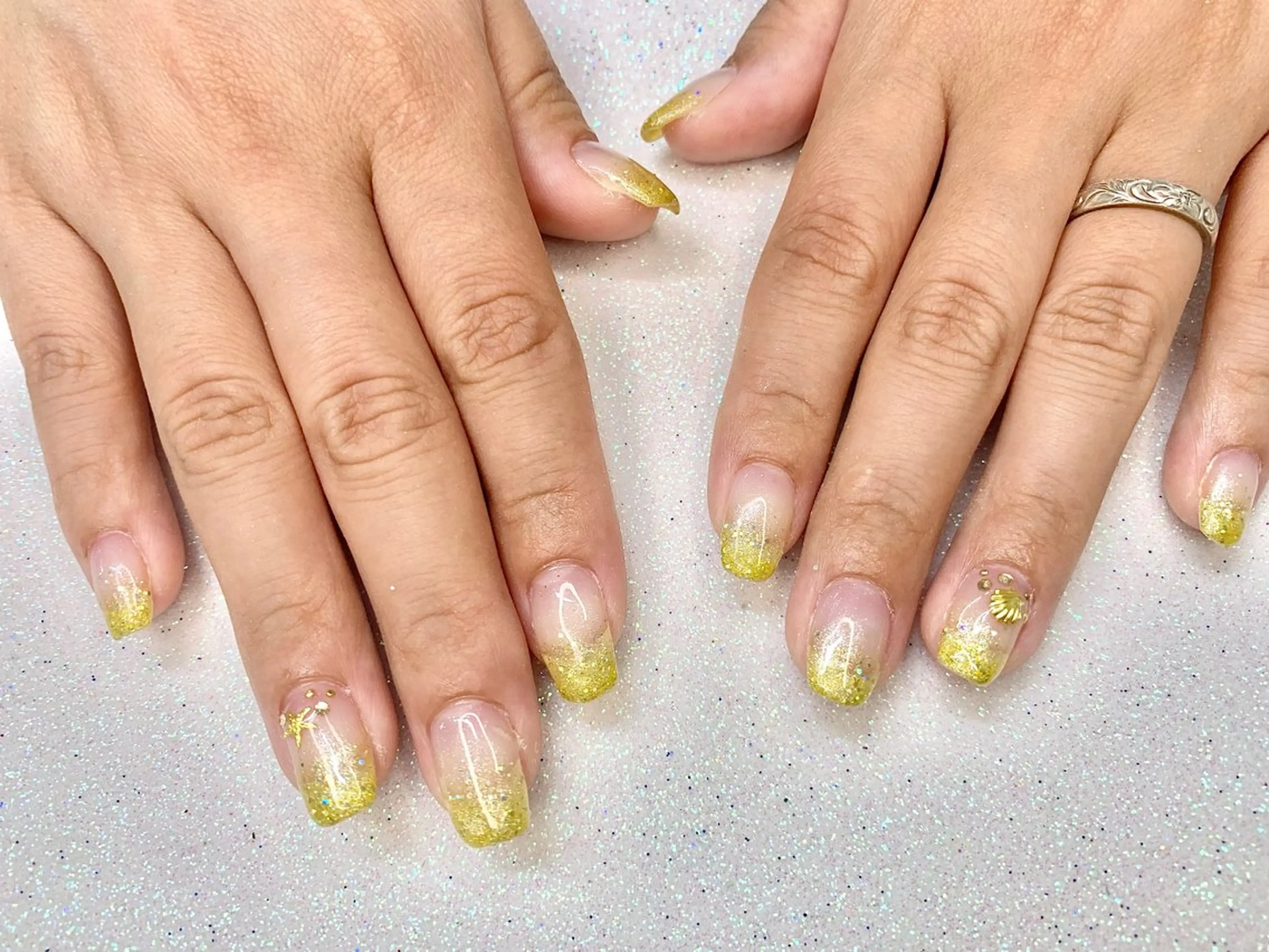 ネイル VIERU YURIのネイルデザイン