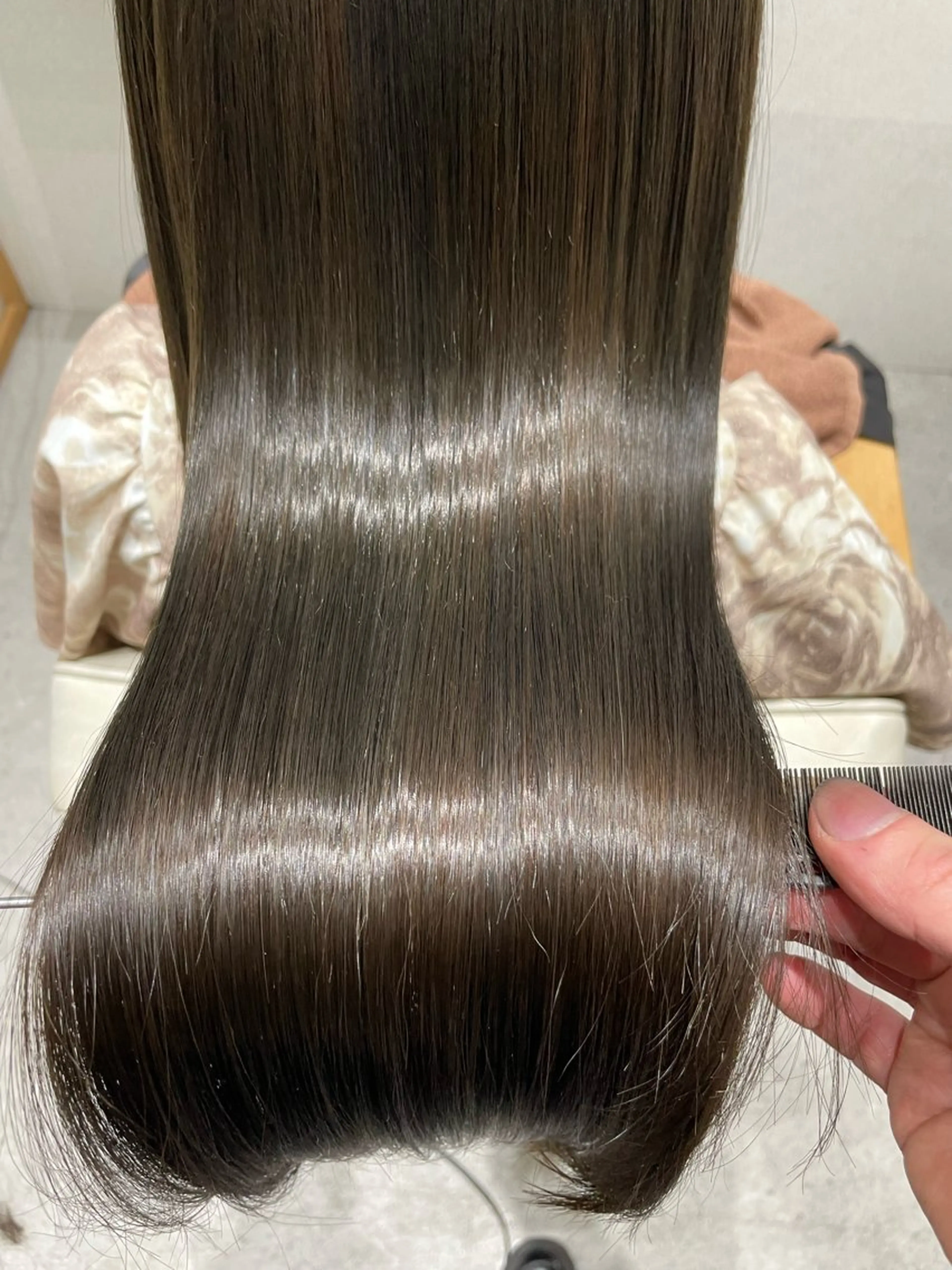 セミロング カラー セミロングパーマ アディクシーカラー バレイヤージュ ベージュカラー ブリーチ ヘアカラー トリートメント ⭐️髪質改善特化 ⭐️【森孝也】のヘアスタイル