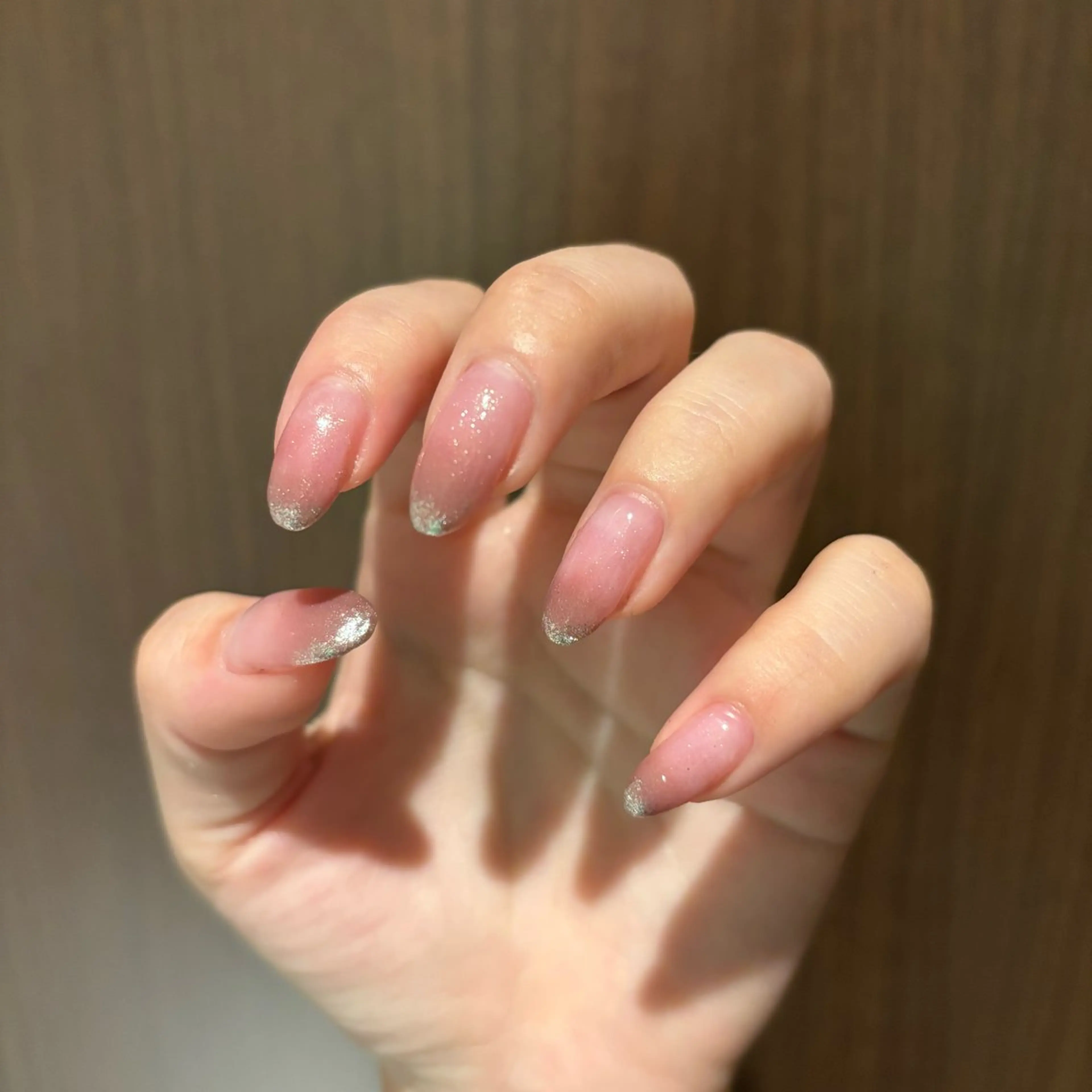ネイル アートネイル グラデーション ラメ(グリッター) シンプルネイル bs-nail Aiのネイルデザイン