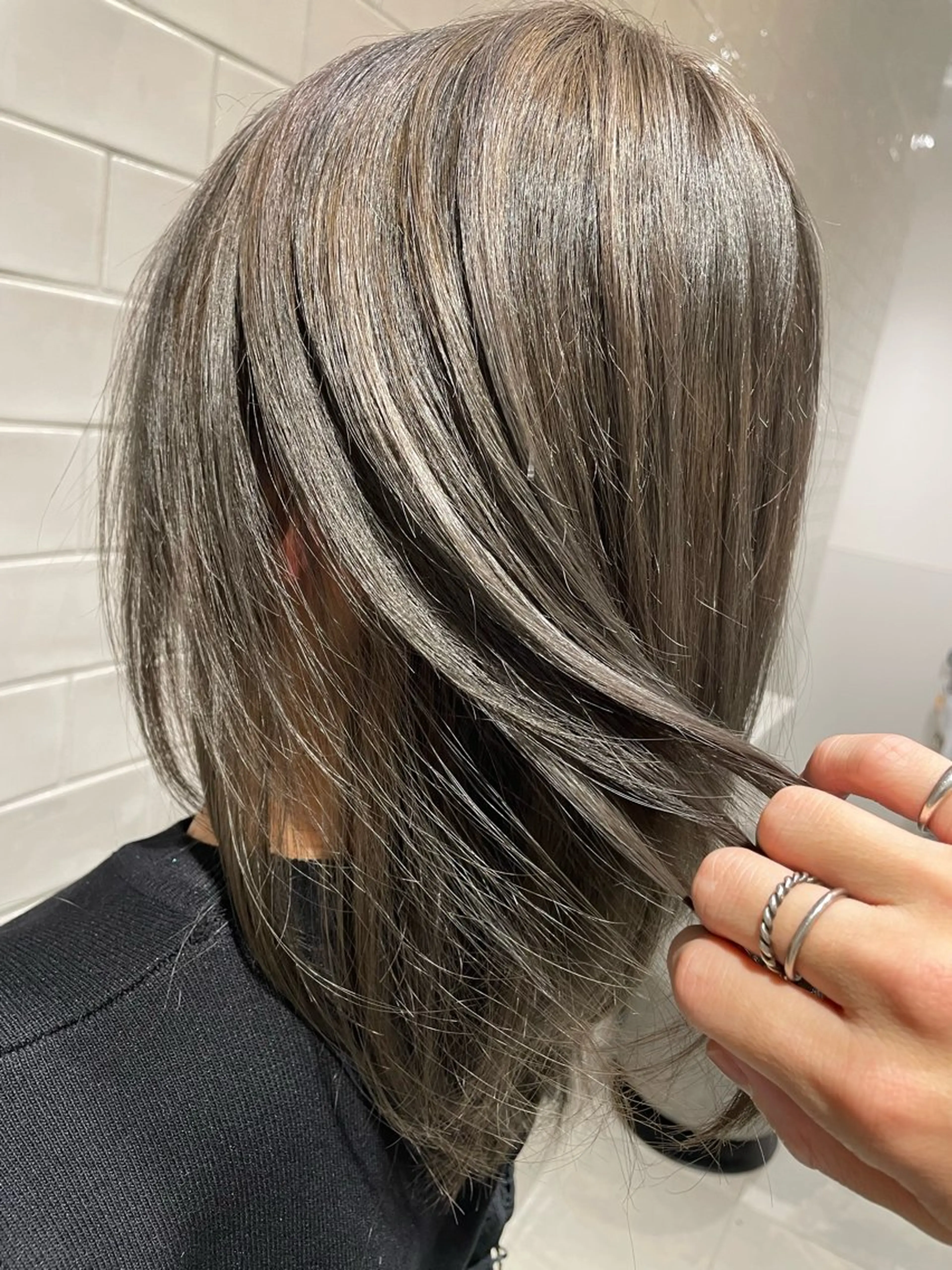 ミディアム share salon higashi umeda所属・林 時也のヘアスタイル