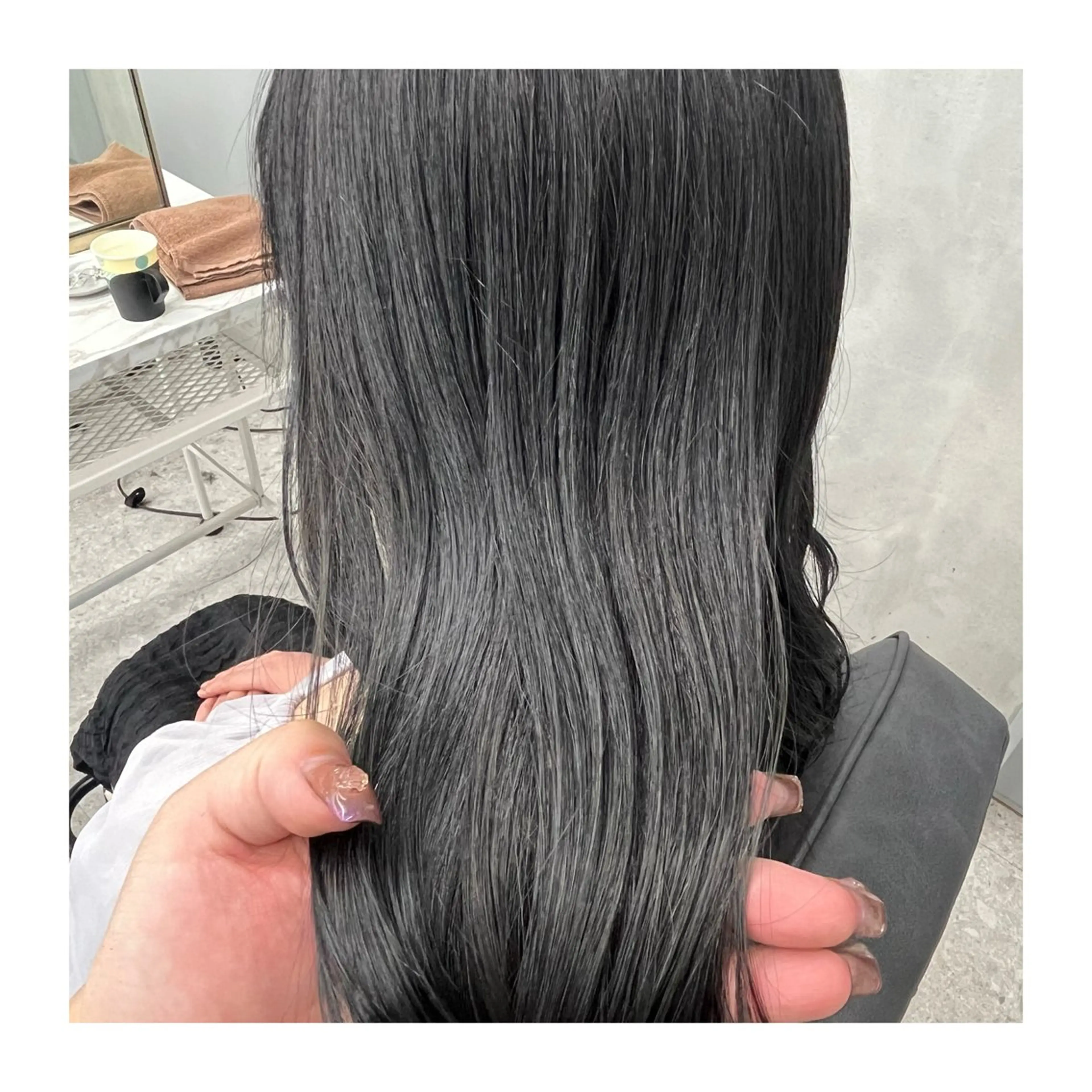 セミロング カット ヘアカラー トリートメント 🩶韓国艶髪🇰🇷 下本夕綺のヘアスタイル
