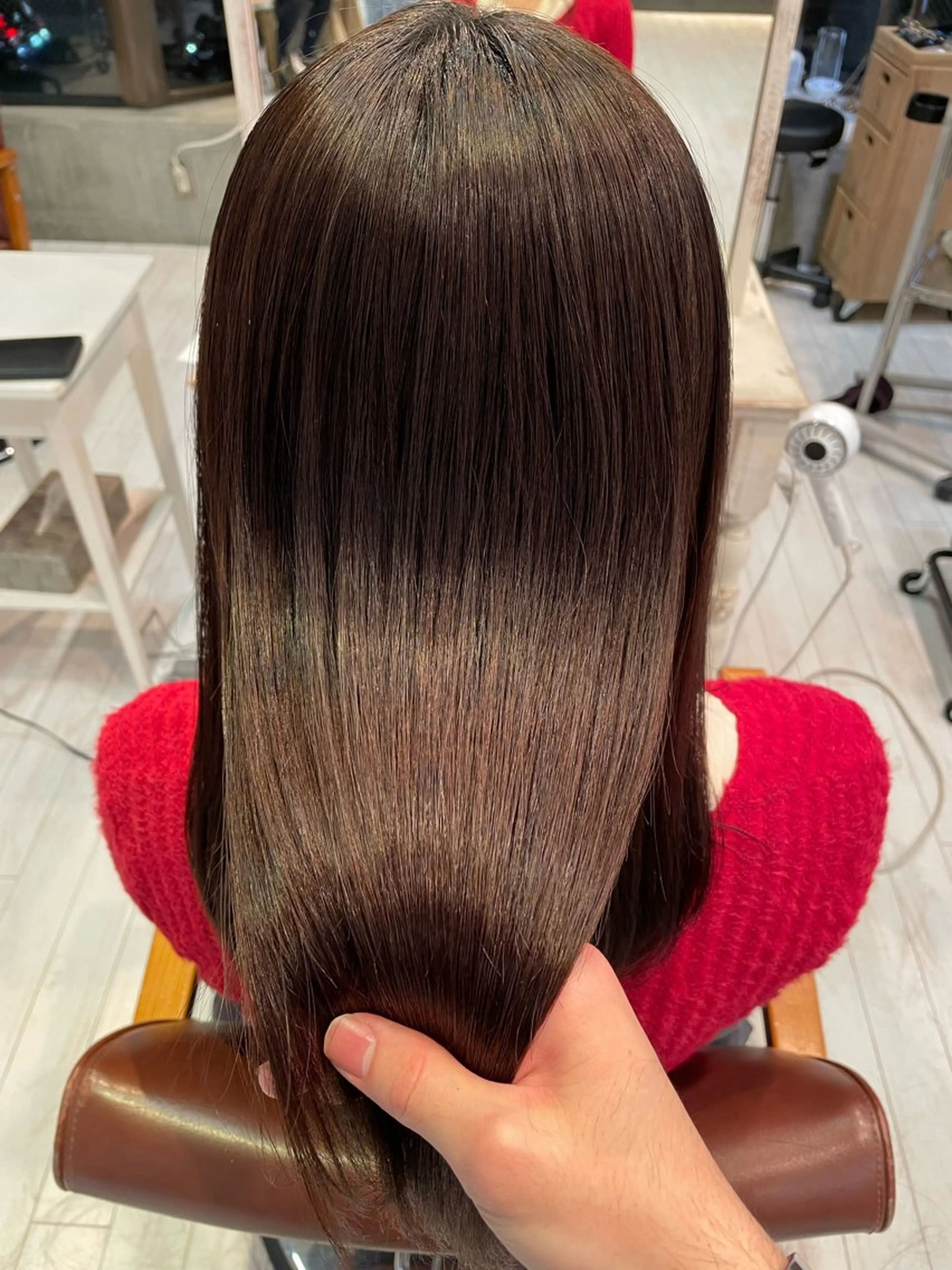 ロング カラー ブラウンカラー ナチュラルブラウン トリートメント カット ヘアカラー liko by maris宮武湧斗のヘアスタイル