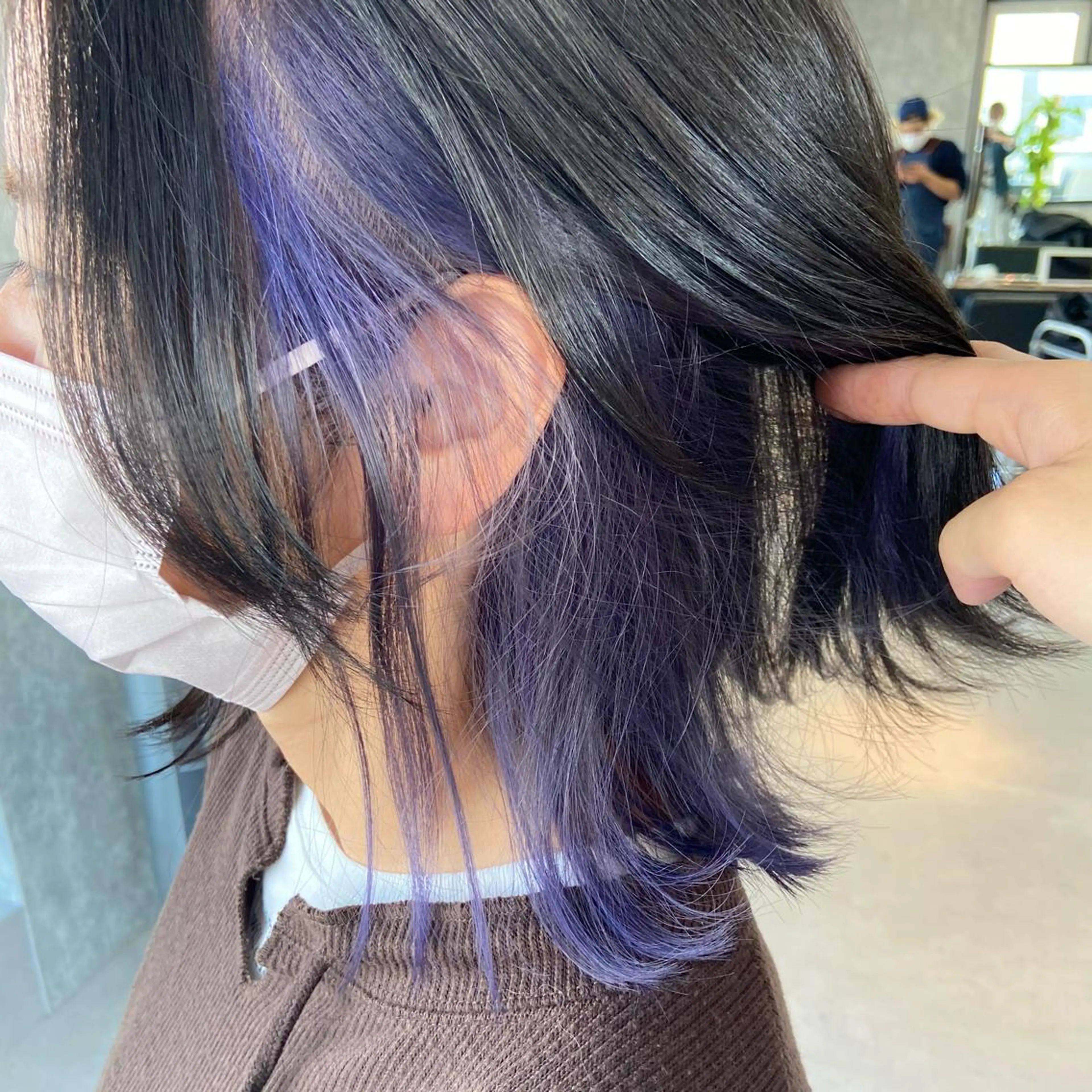 ミディアム カラー ヘアアレンジ イヤリングカラー ラベンダーカラー TIDEHAIR SHIHOのヘアスタイル