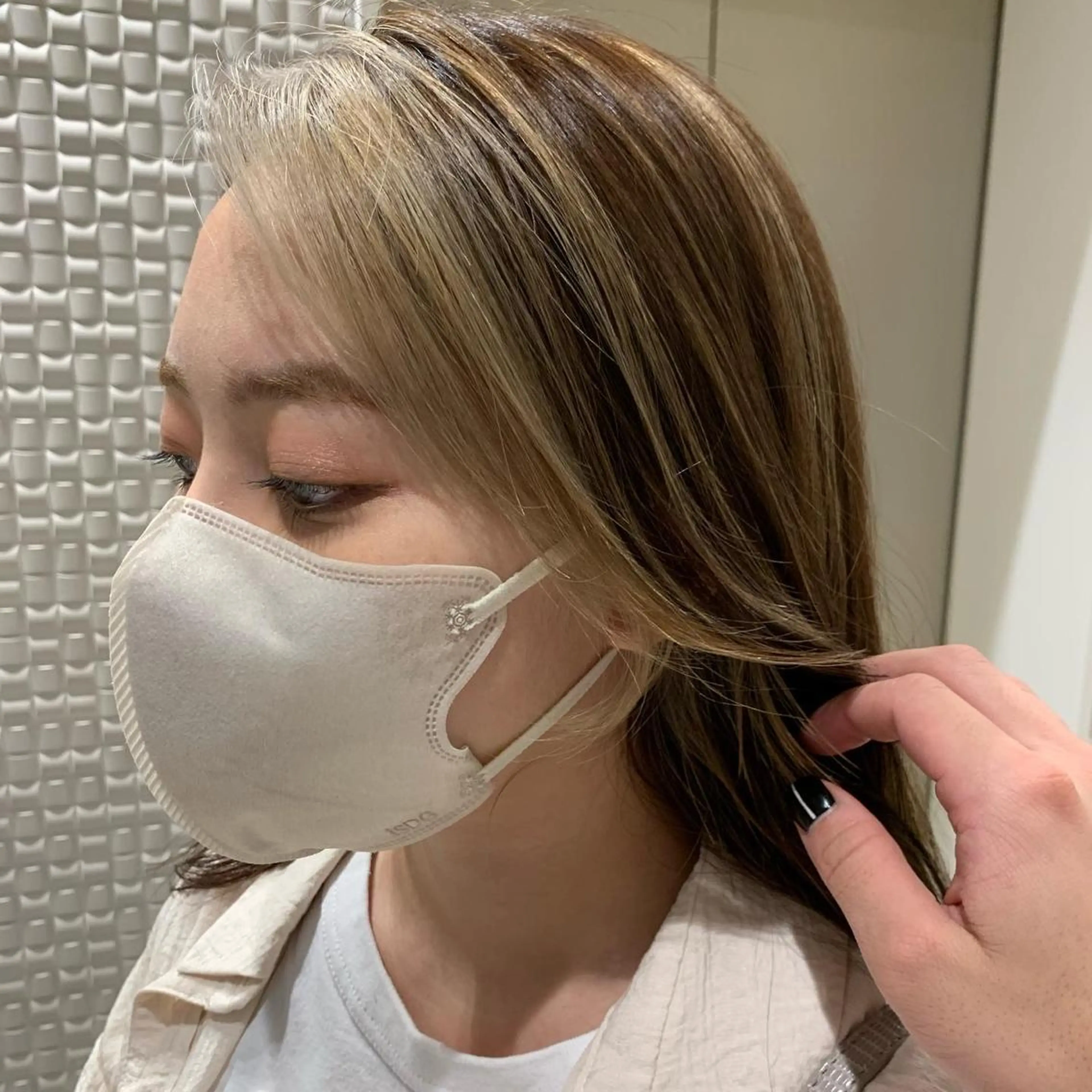 ミディアム カラー ミストバング フェイスフレーミング 韓国風ヘア 小顔カット ヘアカラー 韓国レイヤー 🔥春暁【はるき】のヘアスタイル