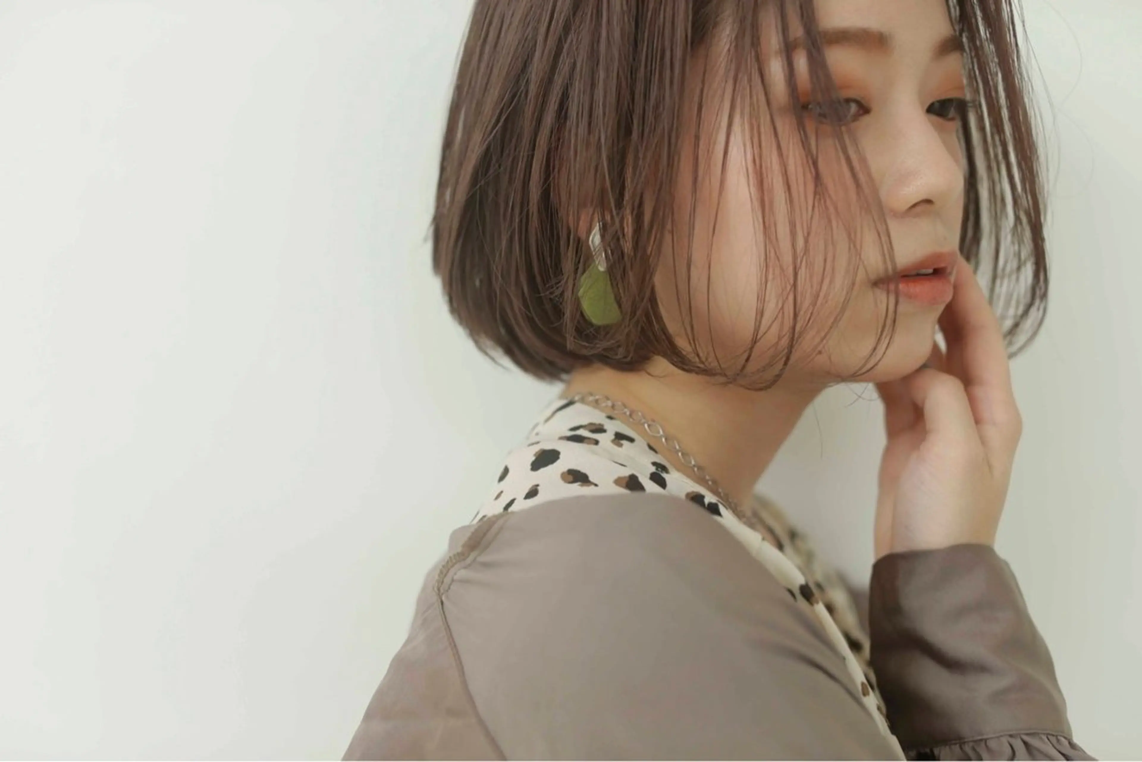 ショート ヘアカラー 海希/韓国風レイヤー /ブリーチカラーのヘアスタイル