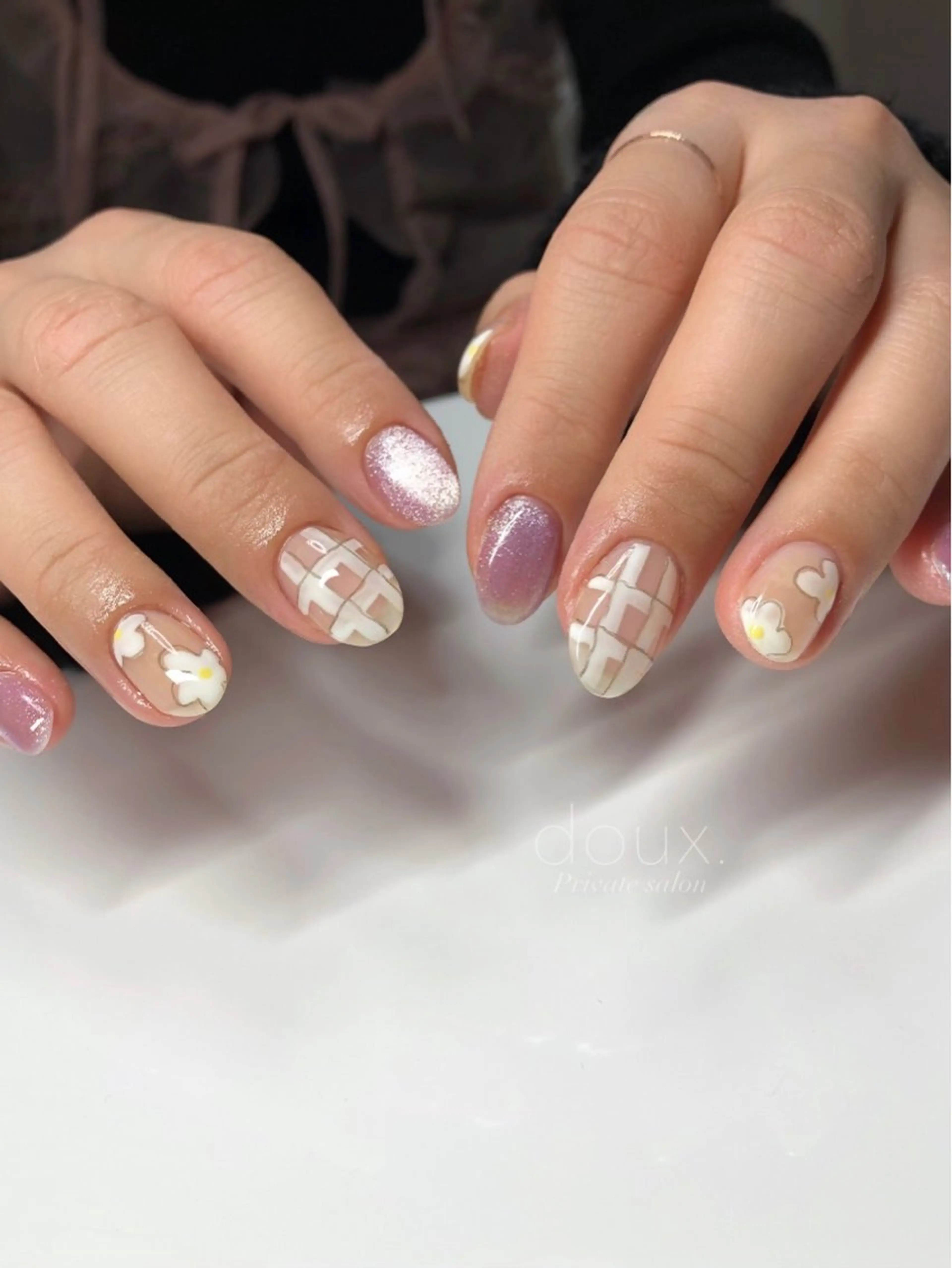ネイル 韓国ネイル マグネットネイル ニュアンスネイル 春ネイル 冬ネイル ハンドネイル doux. nailのネイルデザイン