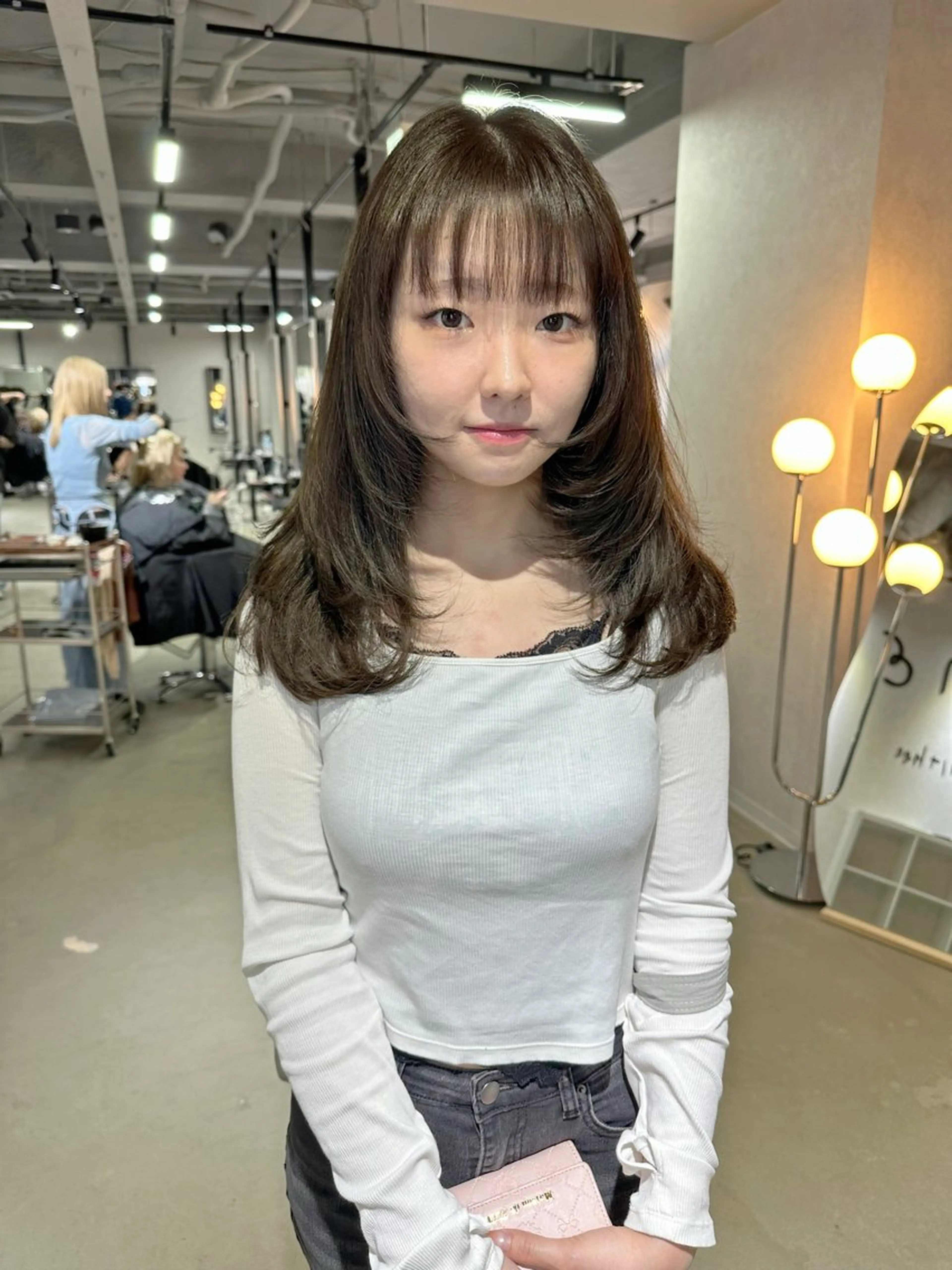 ミディアム ケアカラー ボブ 髪質改善 韓国風ヘア レイヤーカット カット ヘアカラー トリートメント 艶髪カラー/レイヤ ー支持No.1renのヘアスタイル