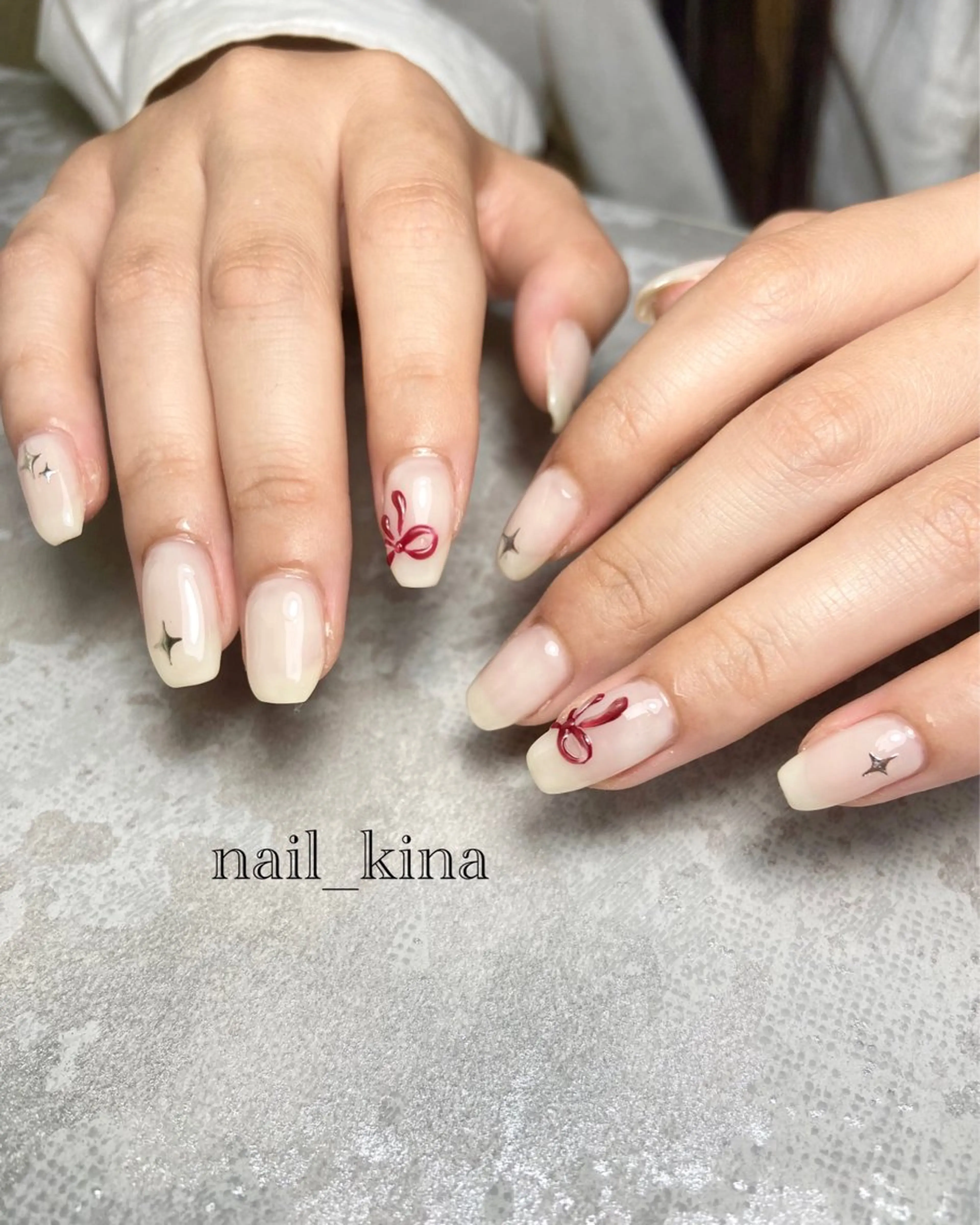 ネイル 持ち込み ぷっくりネイル リボン ハンドネイル nail_ kinaのネイルデザイン