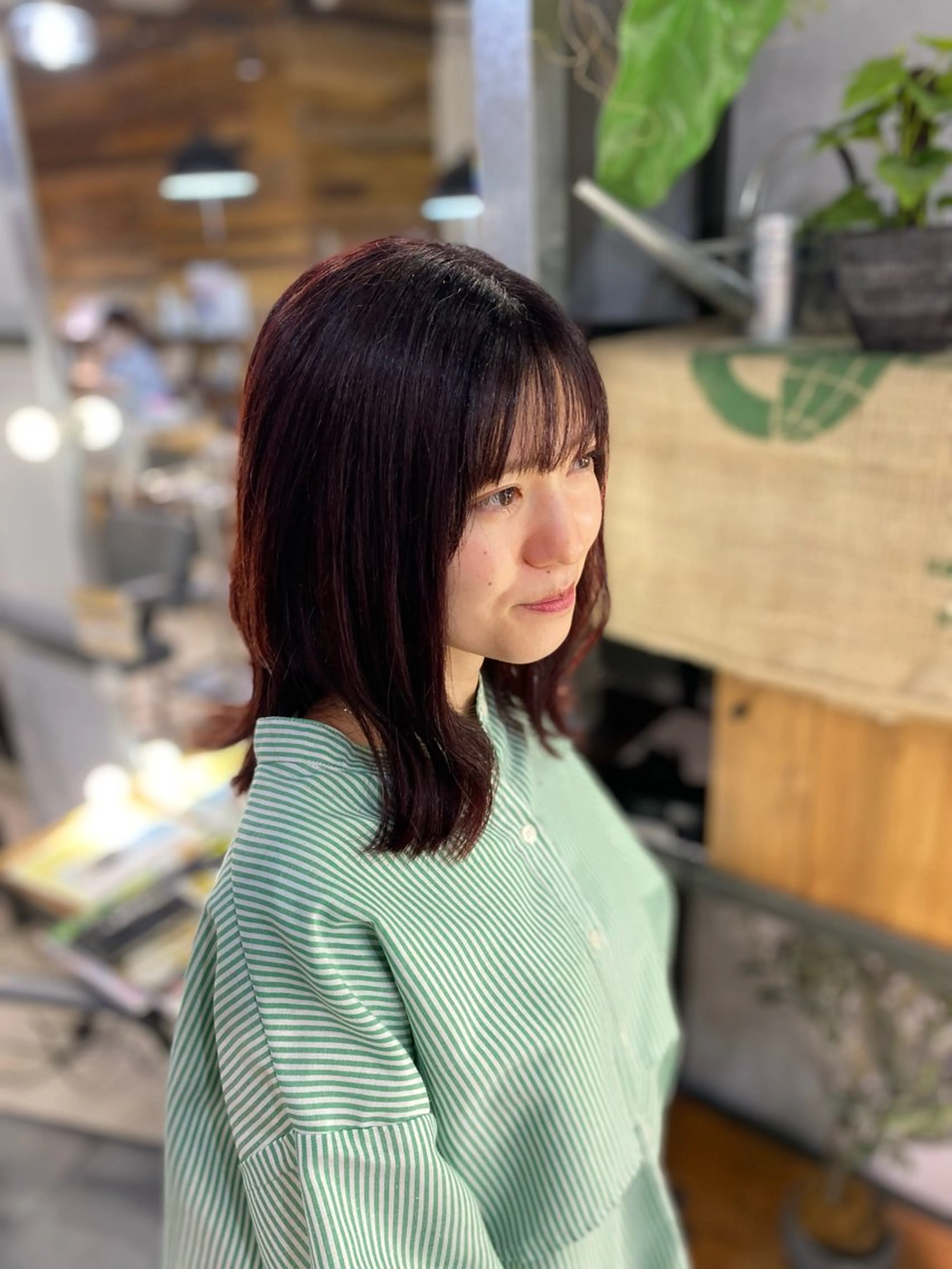 ミディアム カラー ボルドーカラー 伊藤 裕也のヘアスタイル