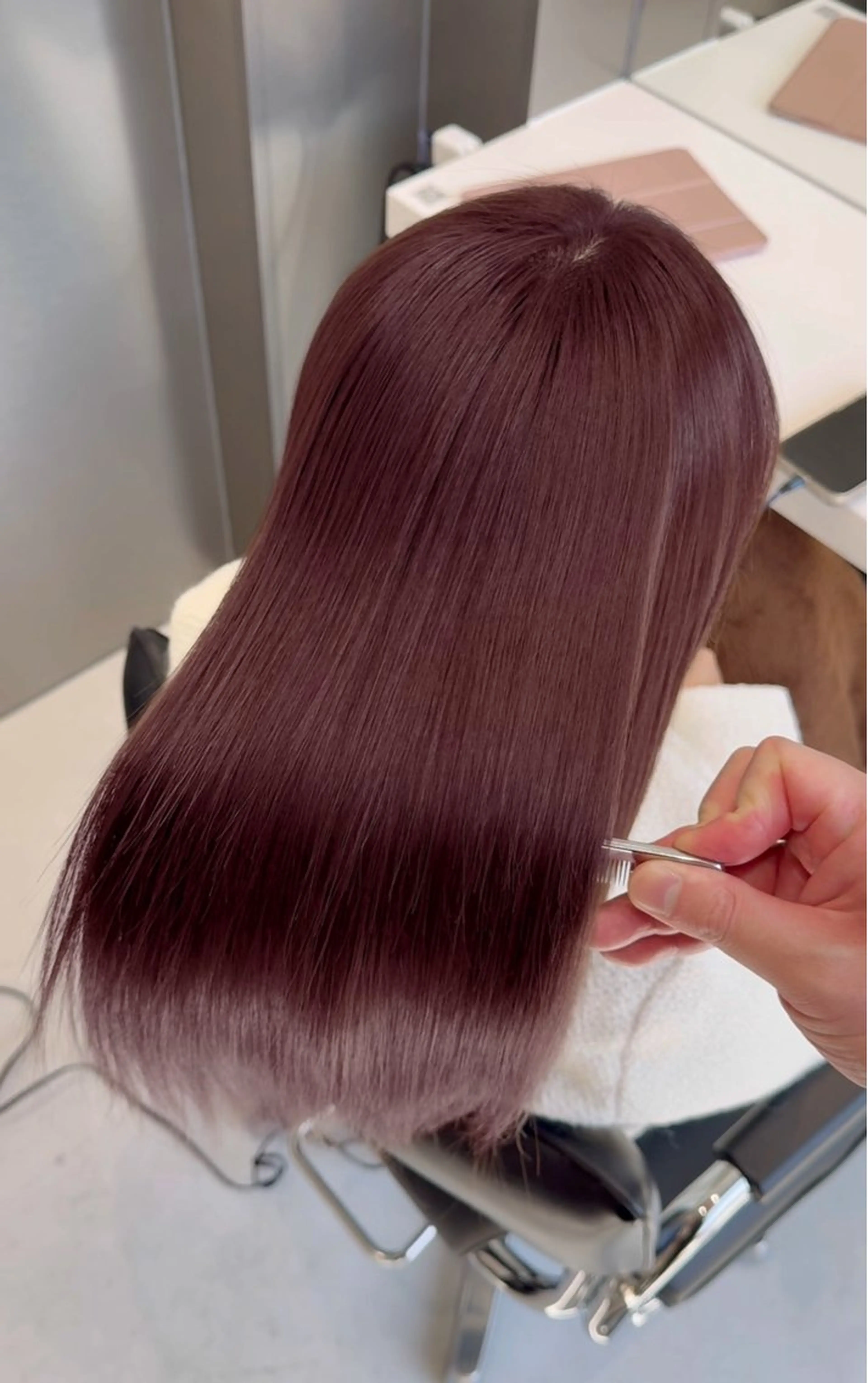 ミディアム ヘアカラー トリートメント ゴートゥデイシェアサロン原宿vita所属・縮毛矯正クロスパーマ 益子達也のヘアスタイル