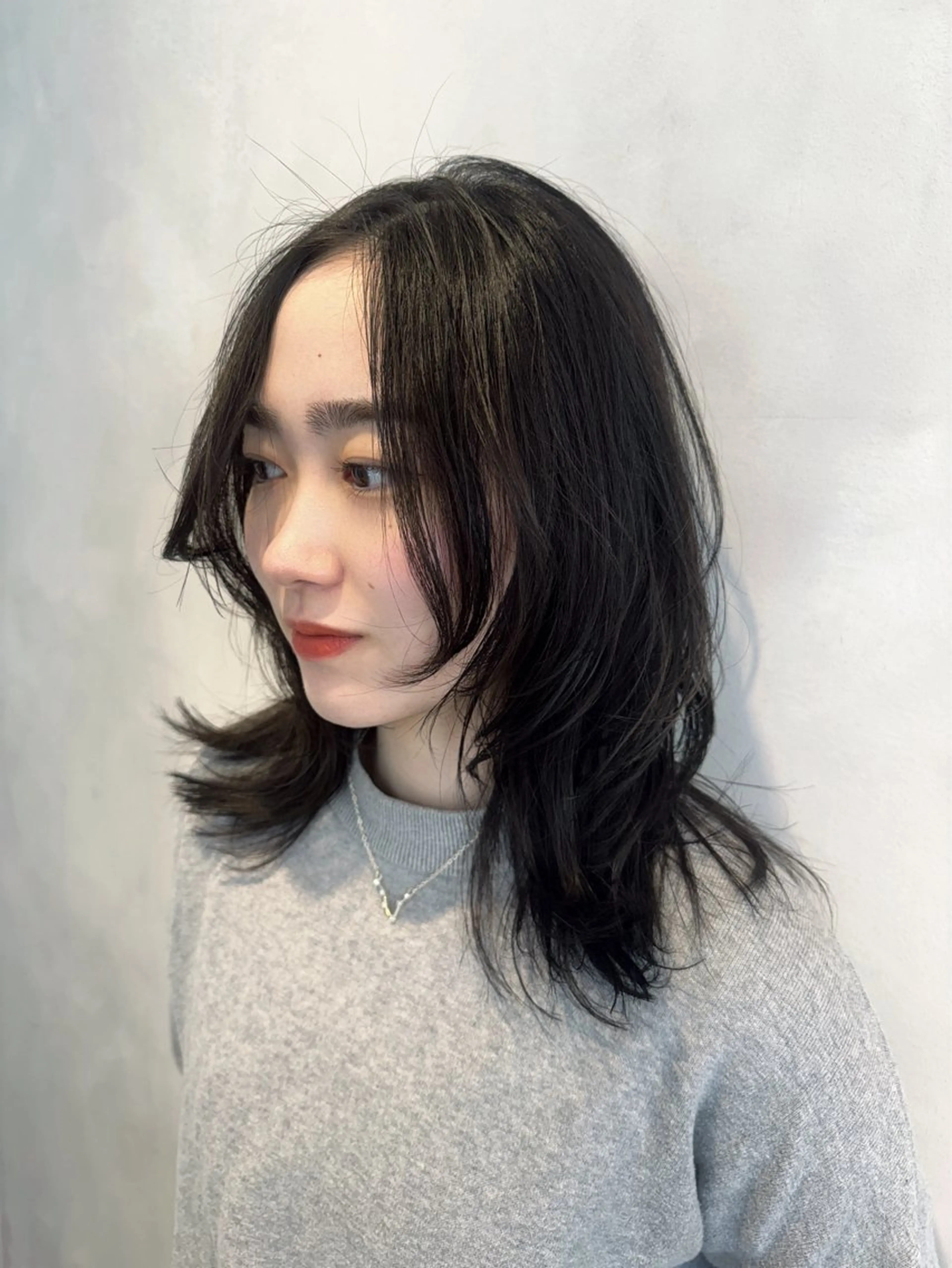 ミディアム ミディアムレイヤー レイヤーカット カット トリートメント 透明感カラー✨艶髪 制作🌱山根あゆみのヘアスタイル