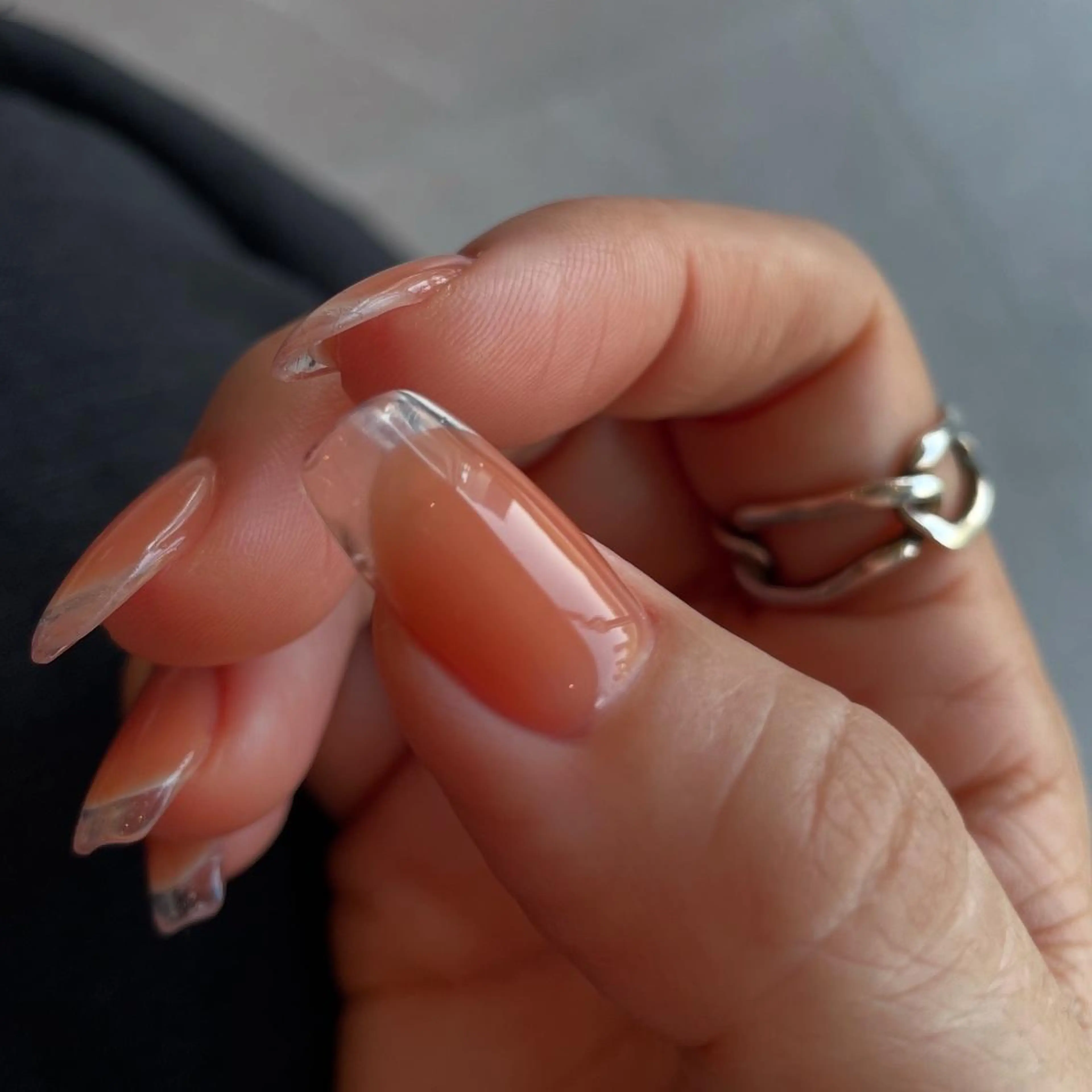 【匠技✨長さだしデザイン】クリアフレンチネイル初回限定価格14300→12000円 (自爪育成ケア・オフ+1100円)の写真