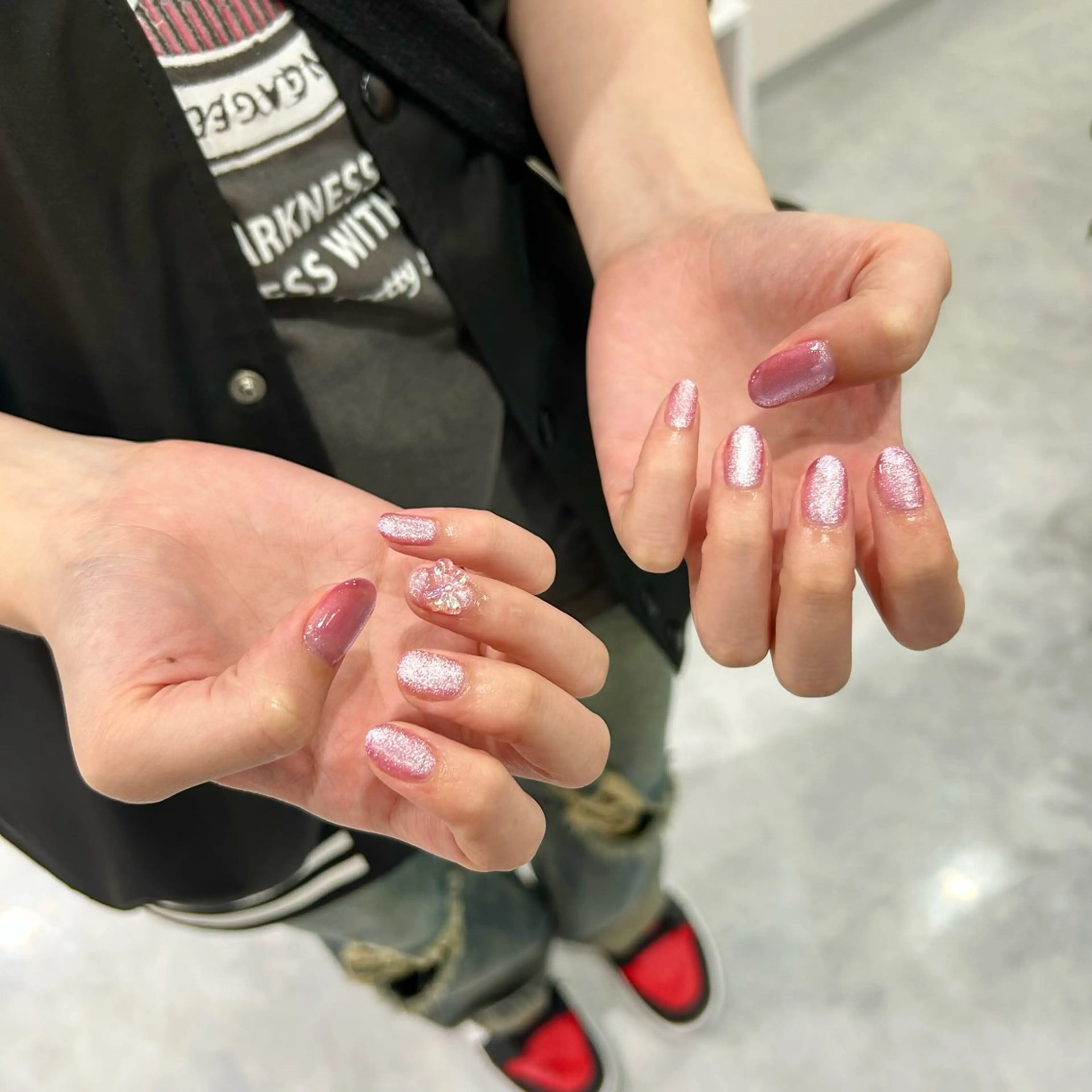 ネイル キラキラネイル マグネットネイル ピンク ハンドネイル RYO ／Amourのネイルデザイン