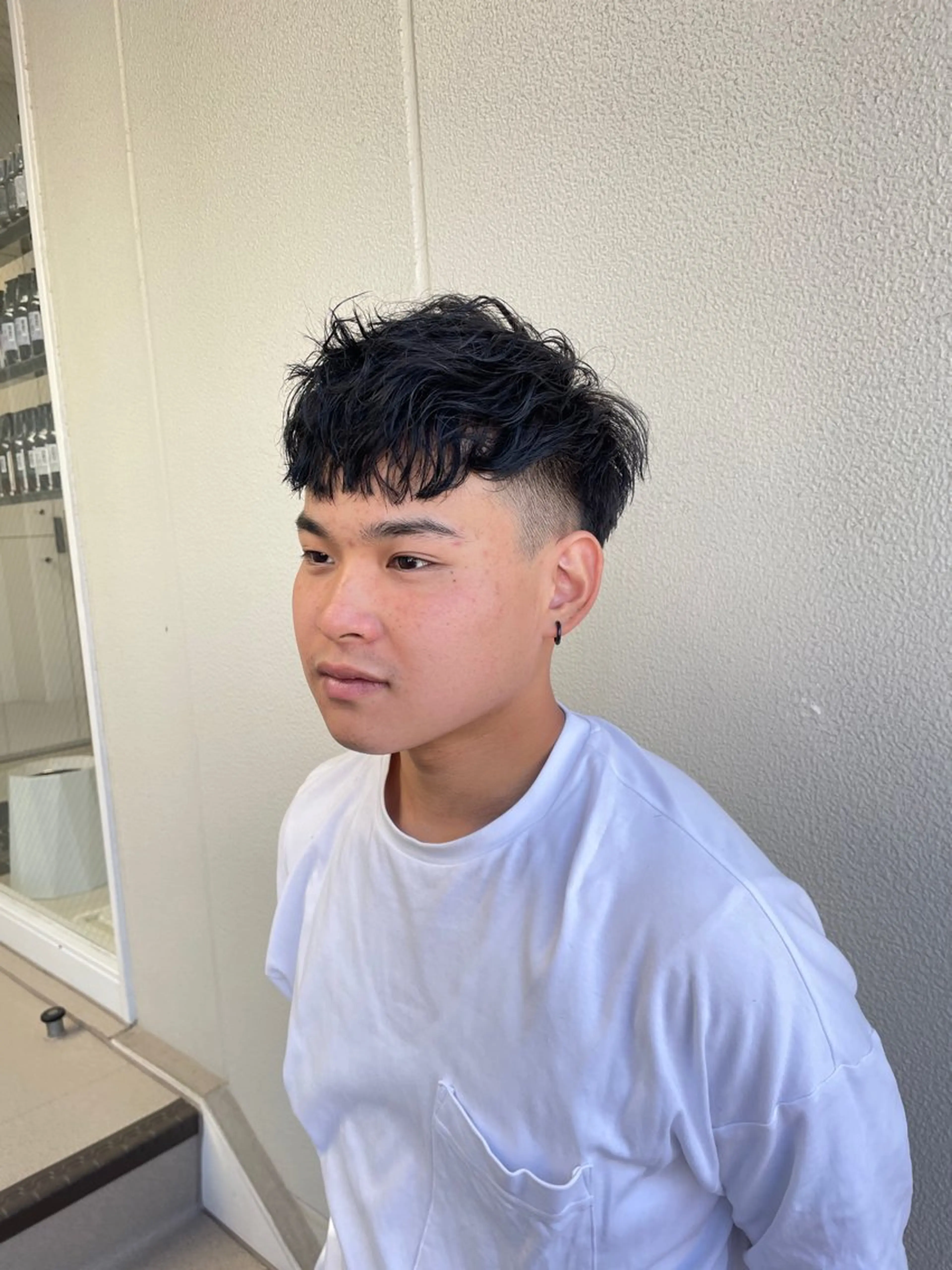 ショート パーマ ヘアアレンジ メンズ スペインカール カット トリートメント ヘッドスパ ヘアセット 艶髪✨寒色カラー✨ 翁長孝輔のヘアスタイル