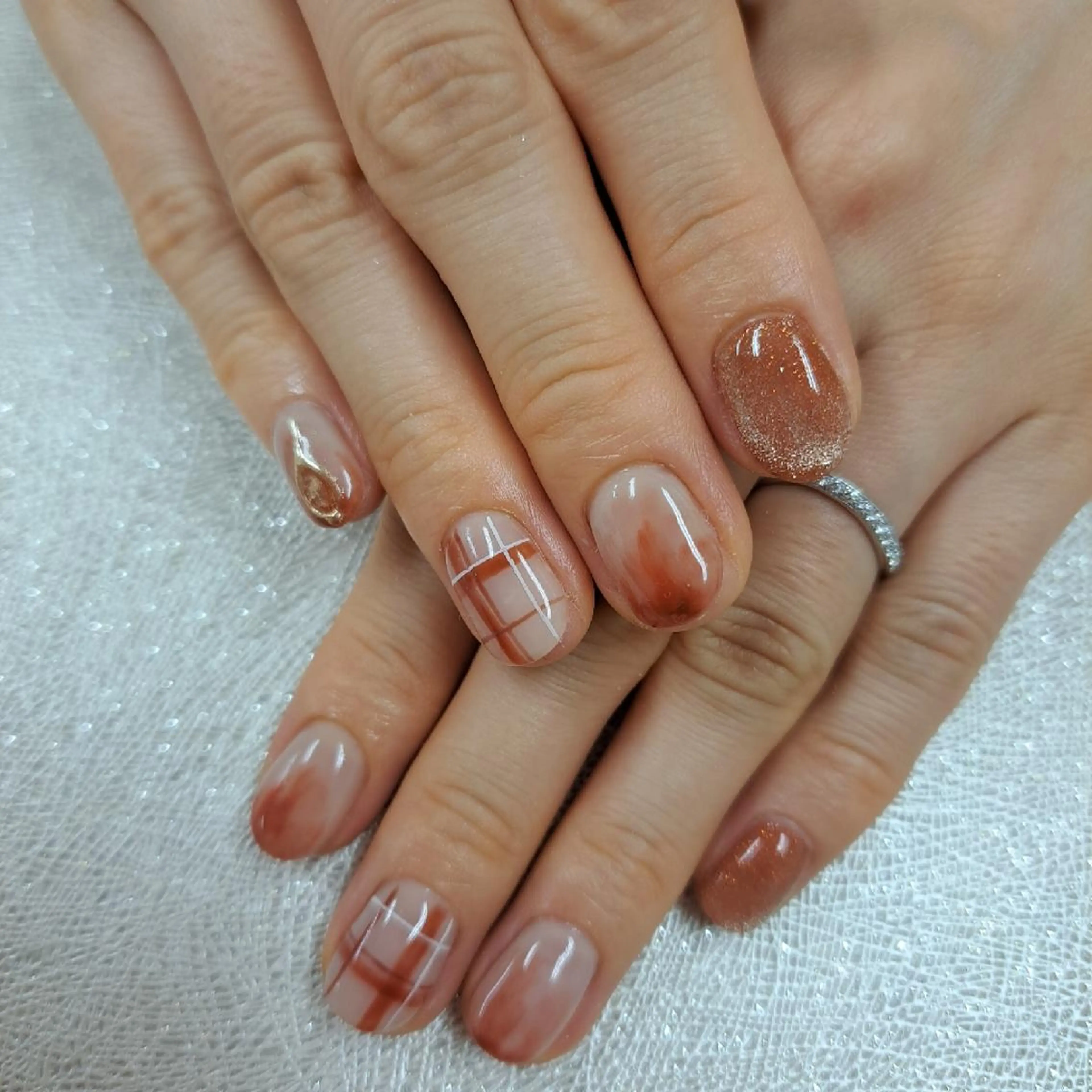 ネイル アートネイル ジェルネイル 持ち込み ニュアンスネイル パラジェル 河野ちえ (雑誌掲載サロン)のネイルデザイン