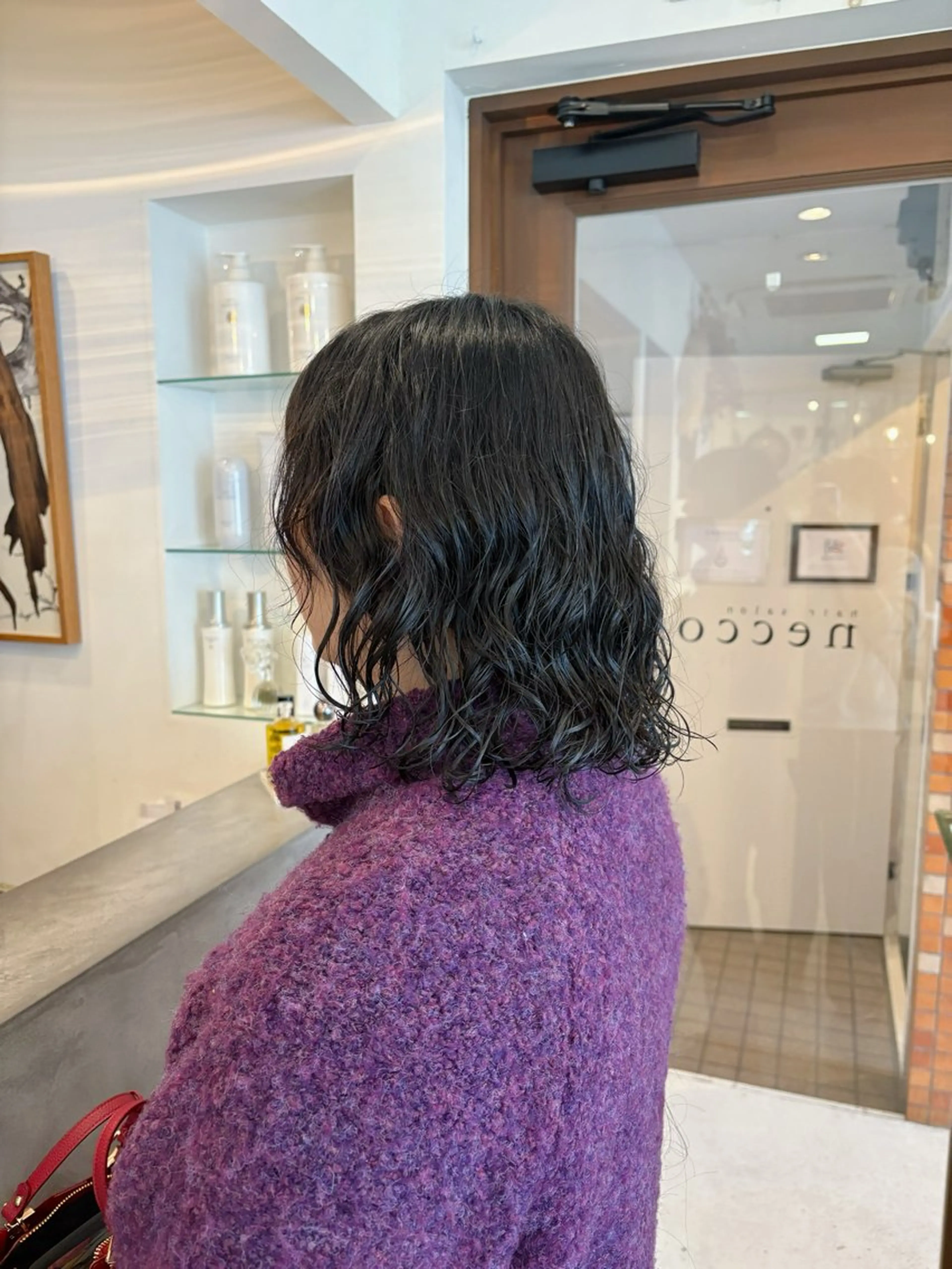 ミディアム パーマ 谷澤 朋佳のヘアスタイル