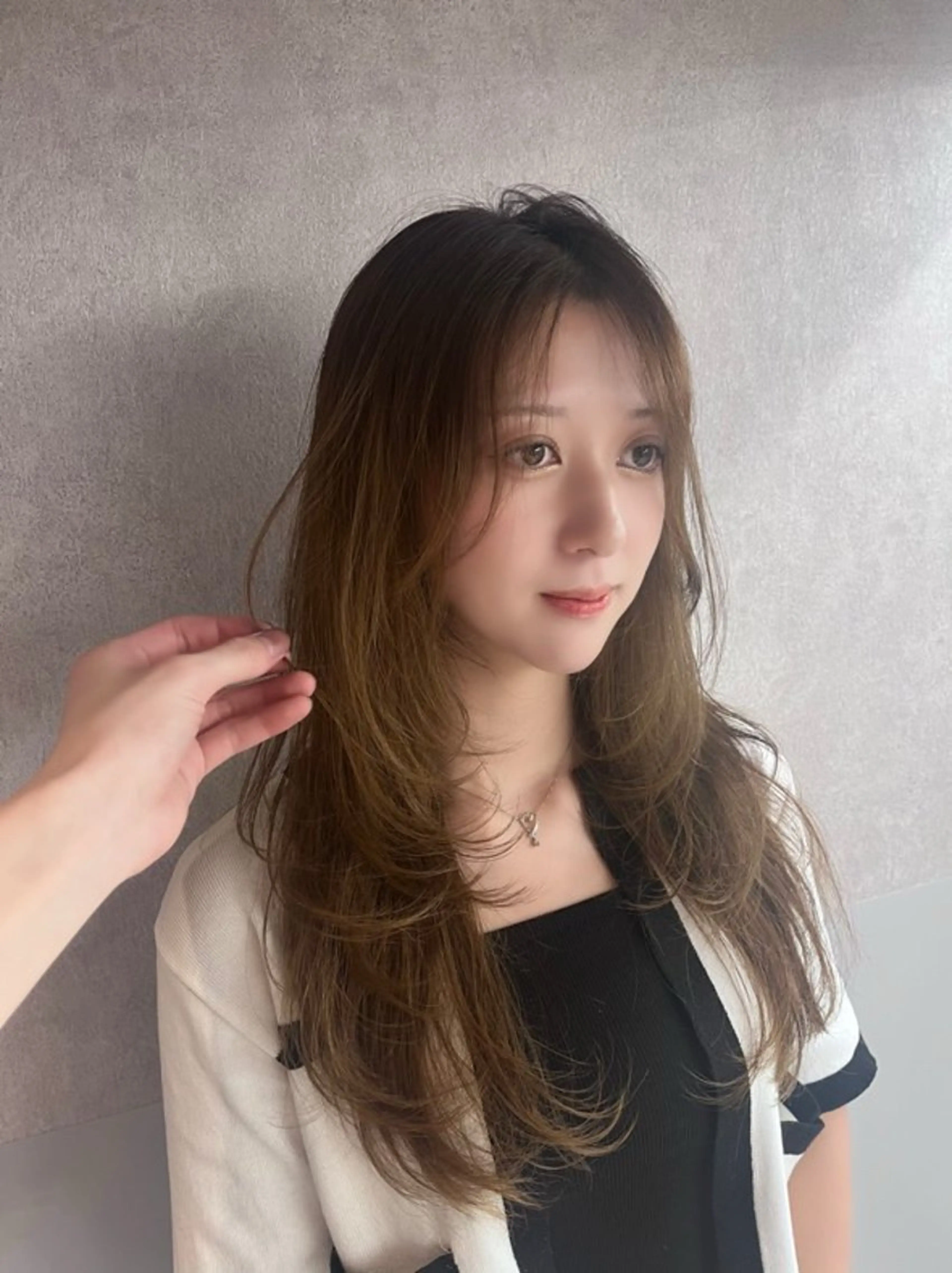 ロング ハッシュカット ハイレイヤー 韓国風ヘア レイヤーカット Lond mare ✂︎YUTAのヘアスタイル