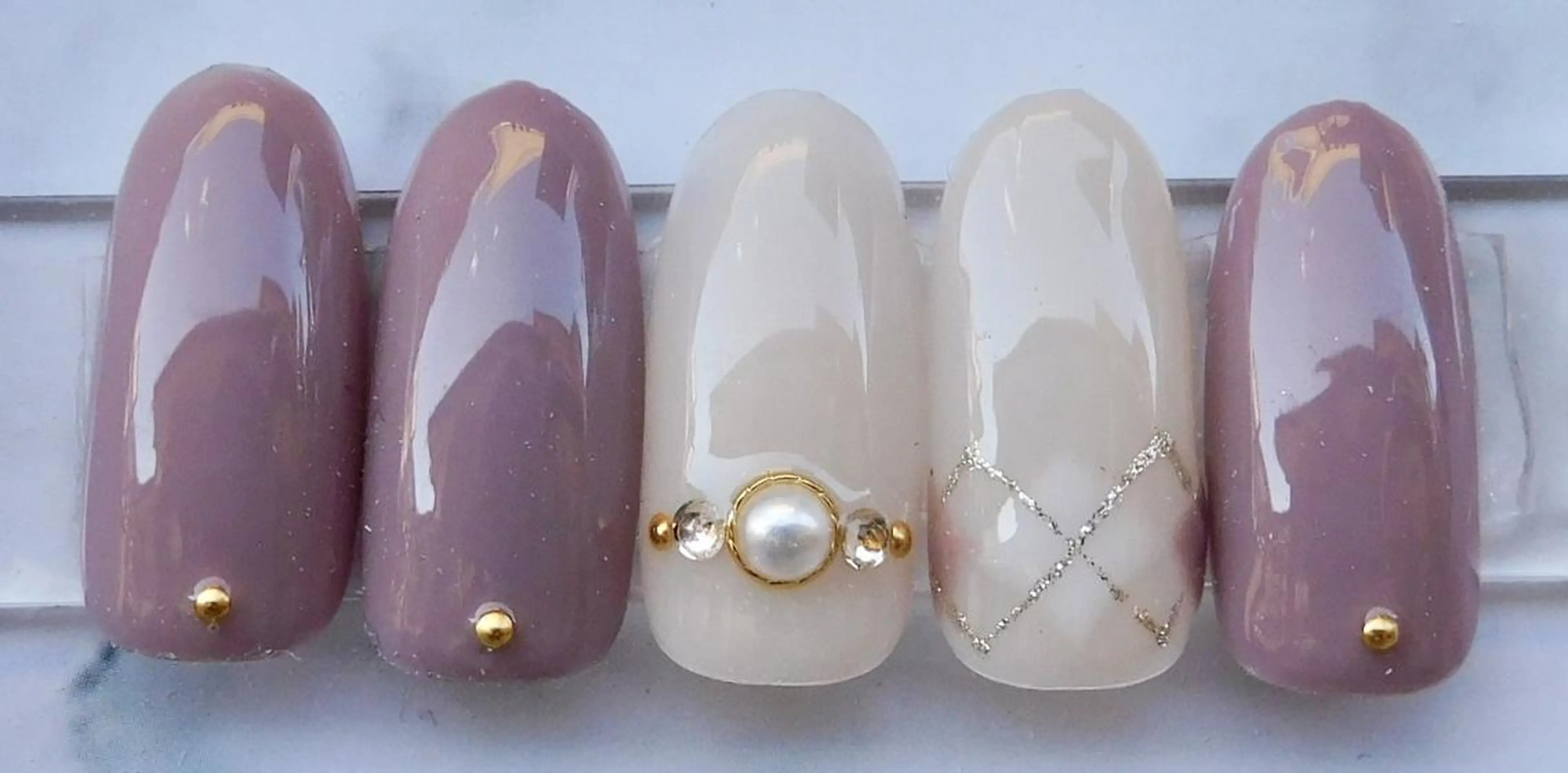 ネイル ハンドネイル 岩間 沙季のネイルデザイン