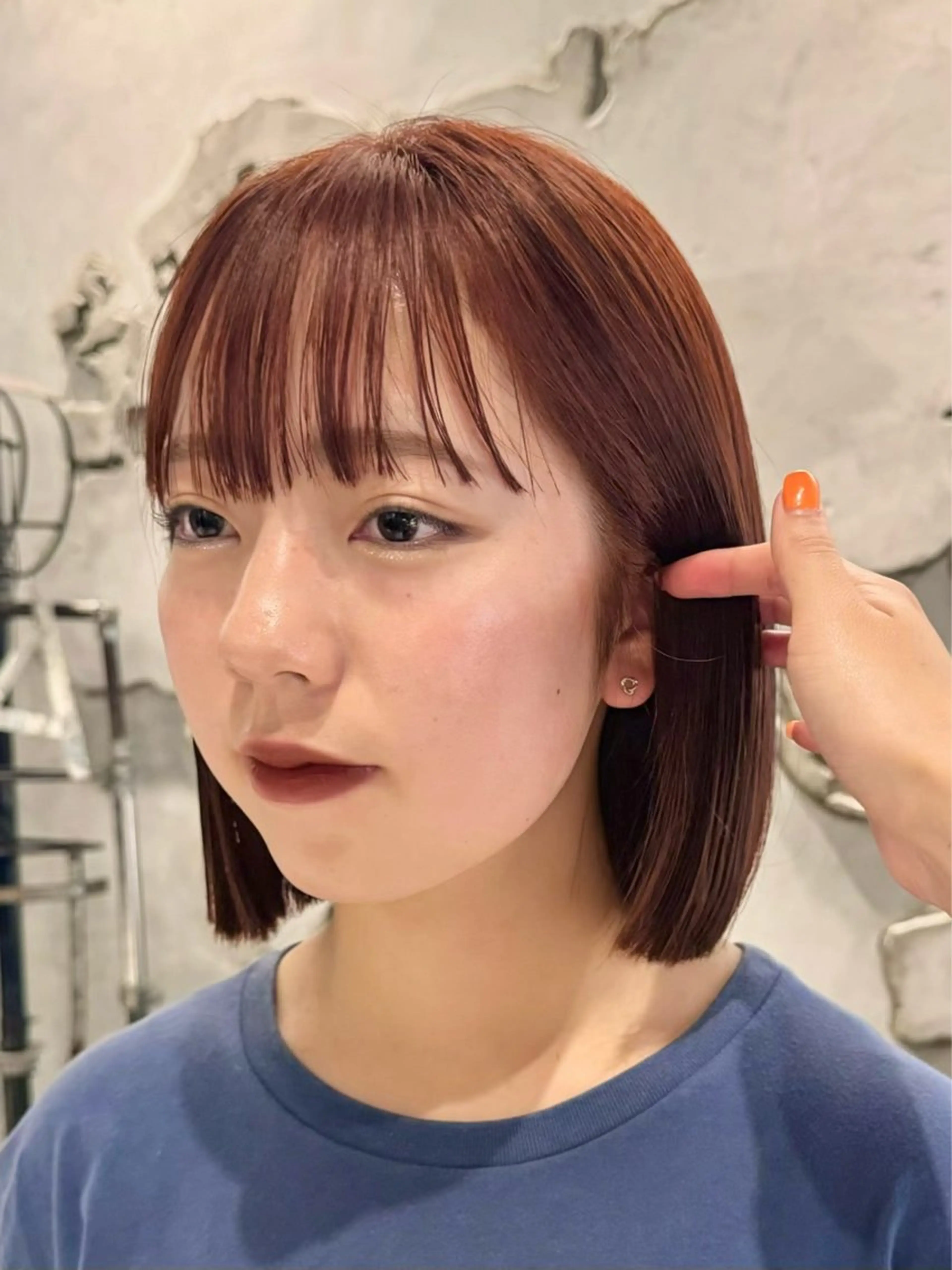 ミディアム カラー ヘアアレンジ 暖色ダブルカラーボブ レイヤー🌈AINAのヘアスタイル
