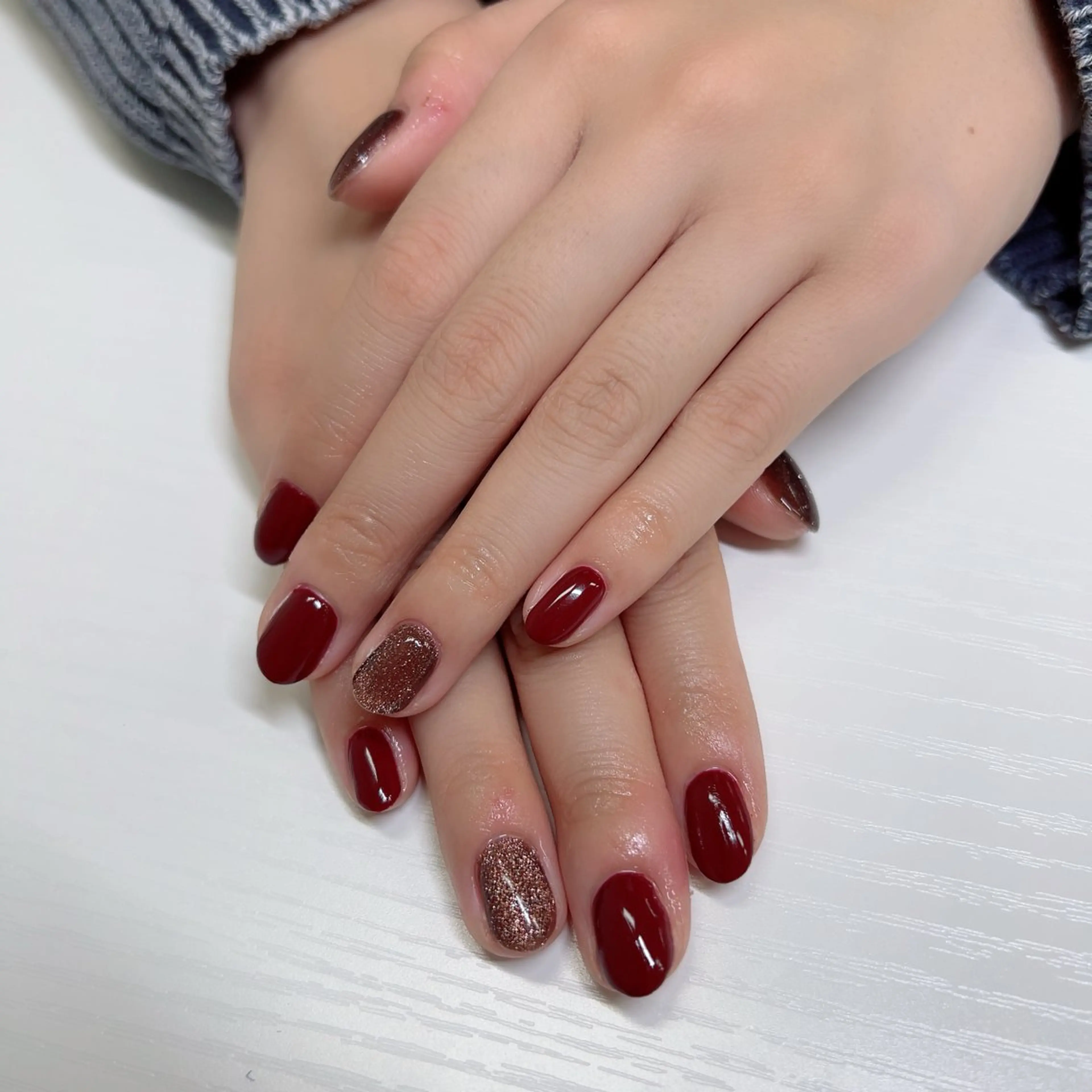ネイル ボルドー ブラウン マグネットネイル シンプルネイル ハンドネイル Bianca立川店 saitoのネイルデザイン
