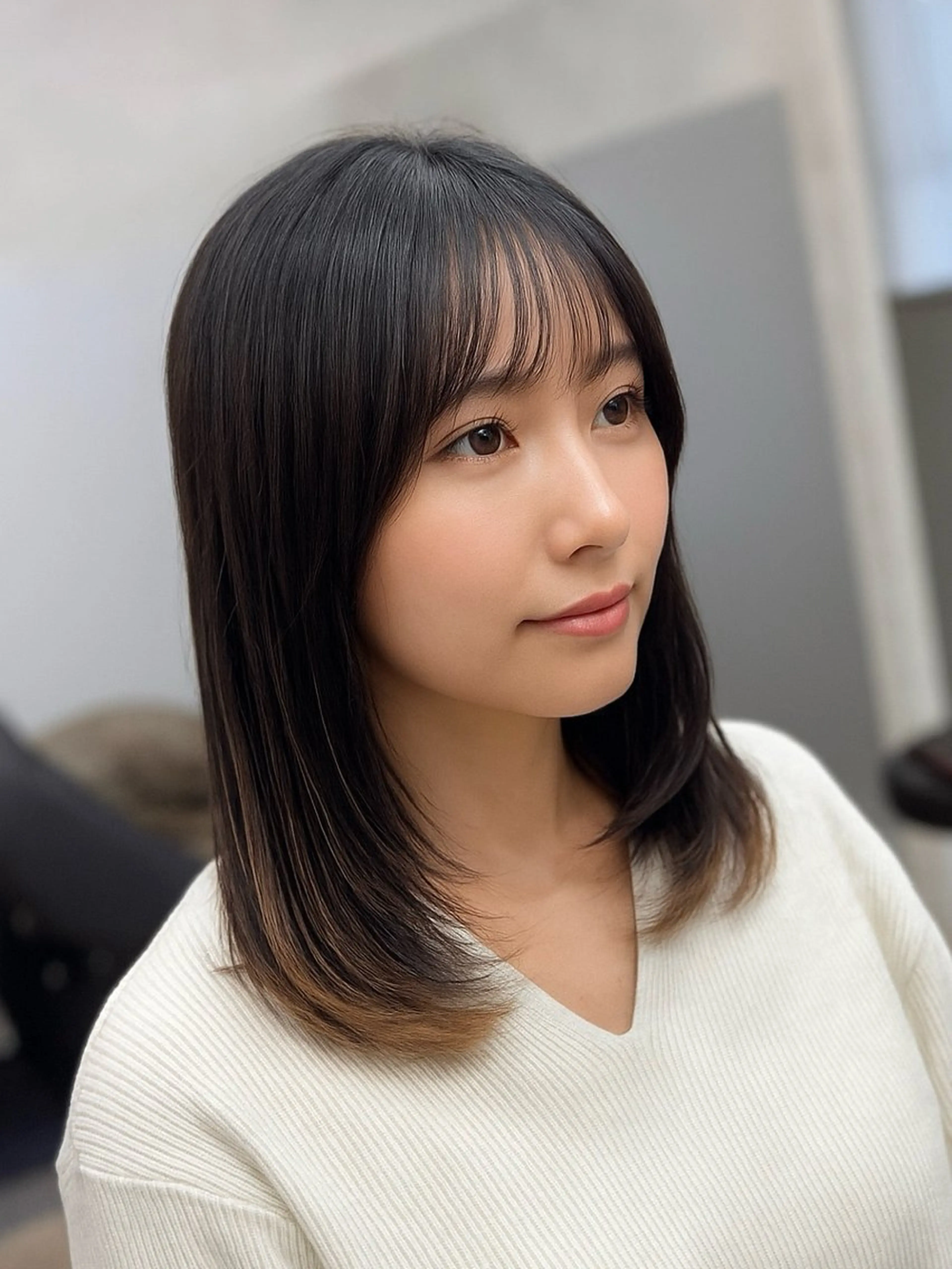 ミディアム カット ✨韓国ヘア✨ レイヤー✂️鎌倉楓麻のヘアスタイル