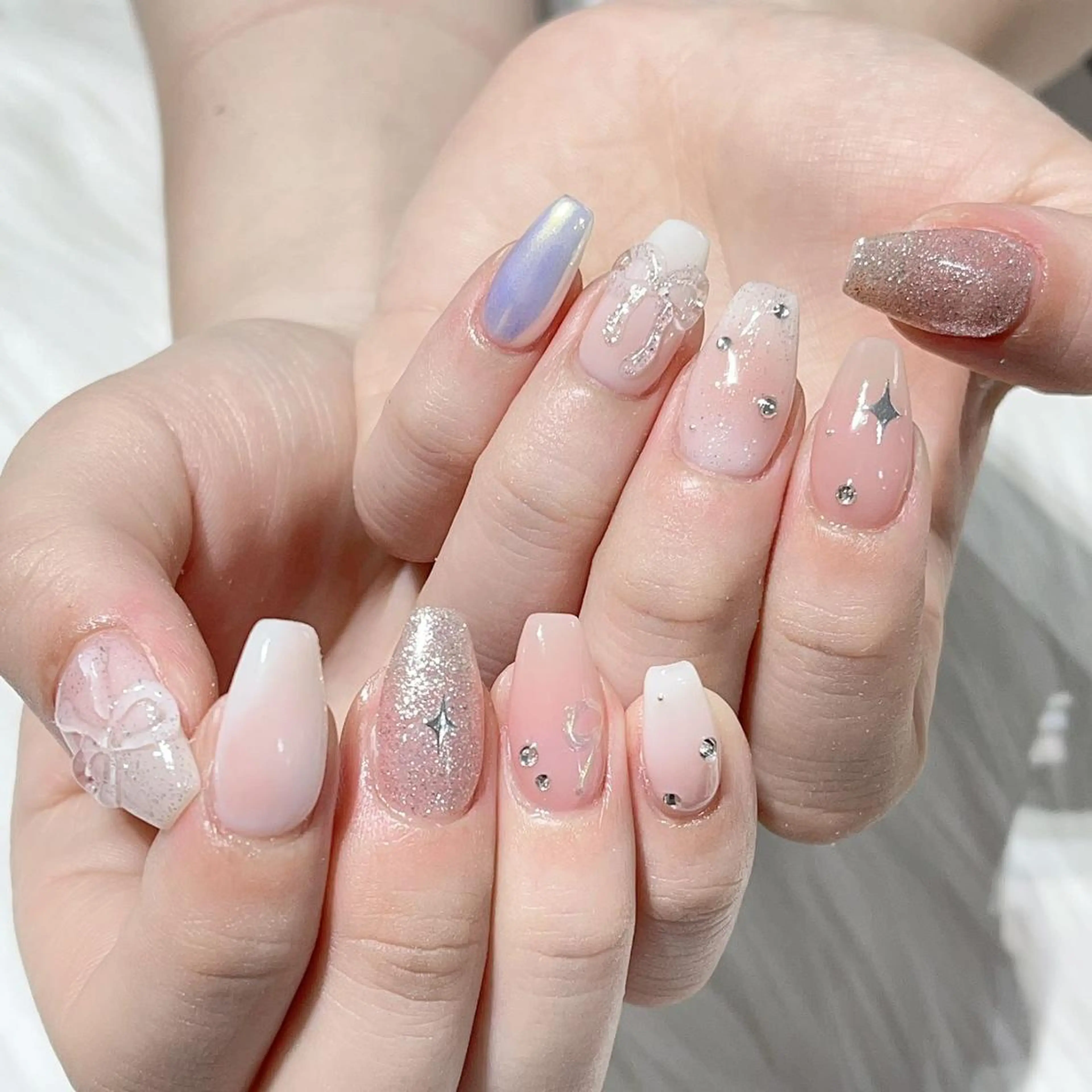 ネイル ハンドネイル Queens PUPUのネイルデザイン
