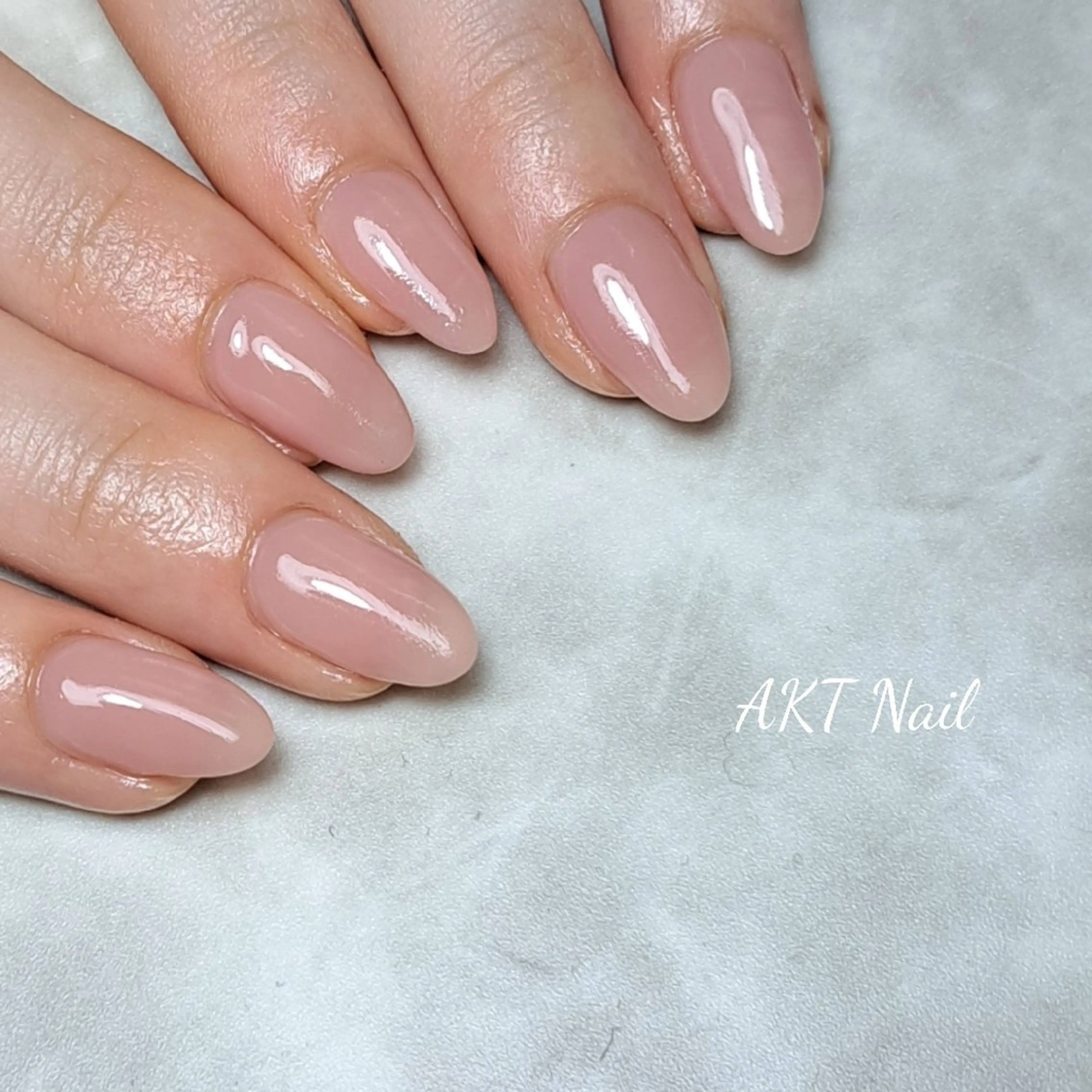 ネイル AKT NAIL所属・AKT Beauty ドライヘッドスパのネイルデザイン