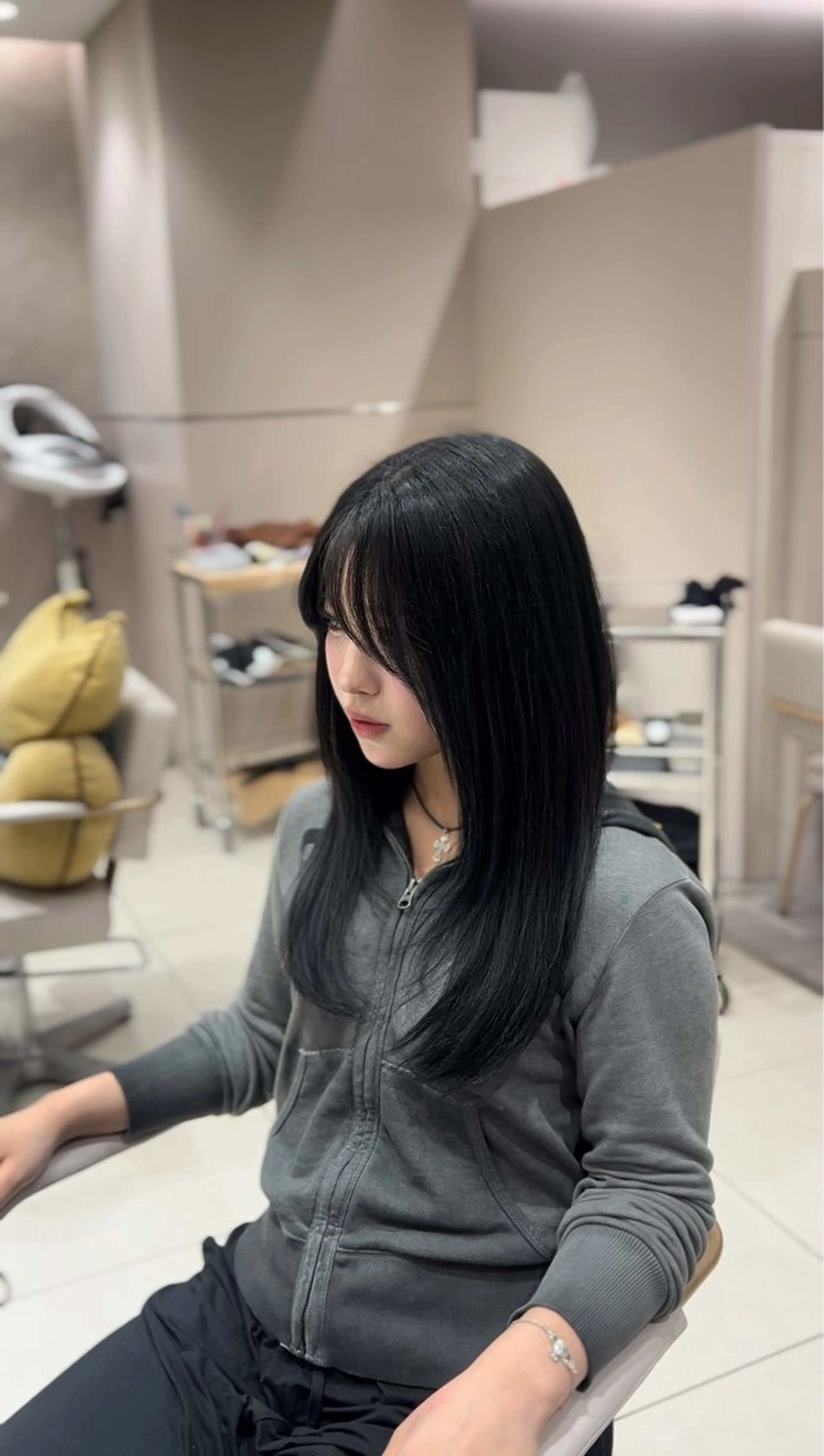 ロング レイヤーカット ✨ボブ/メンズカット ✨はじめのヘアスタイル