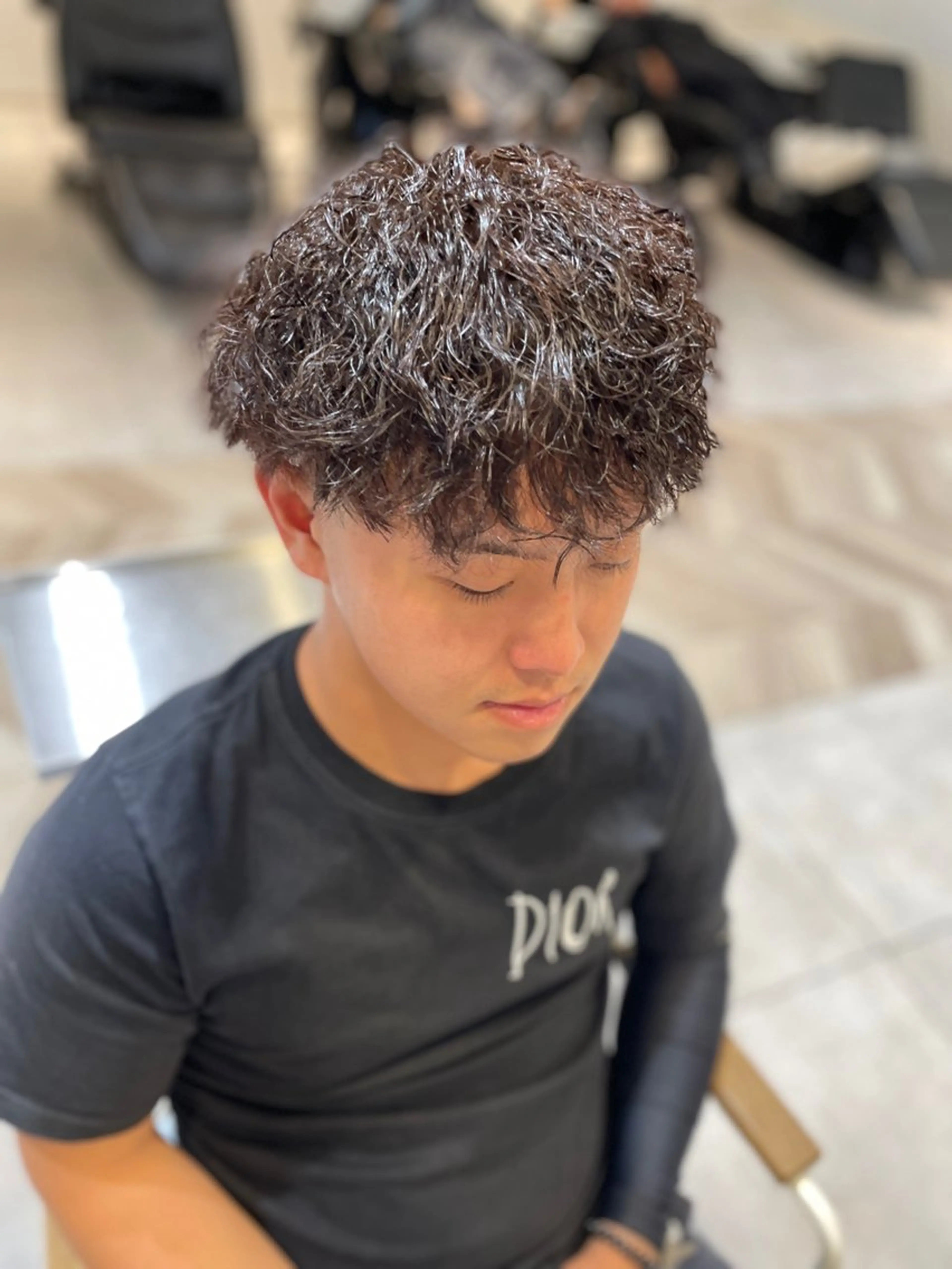 ショート メンズ メンズパーマ 刈り上げ カット パーマ ツイスト/フェード / 古川　諒のヘアスタイル