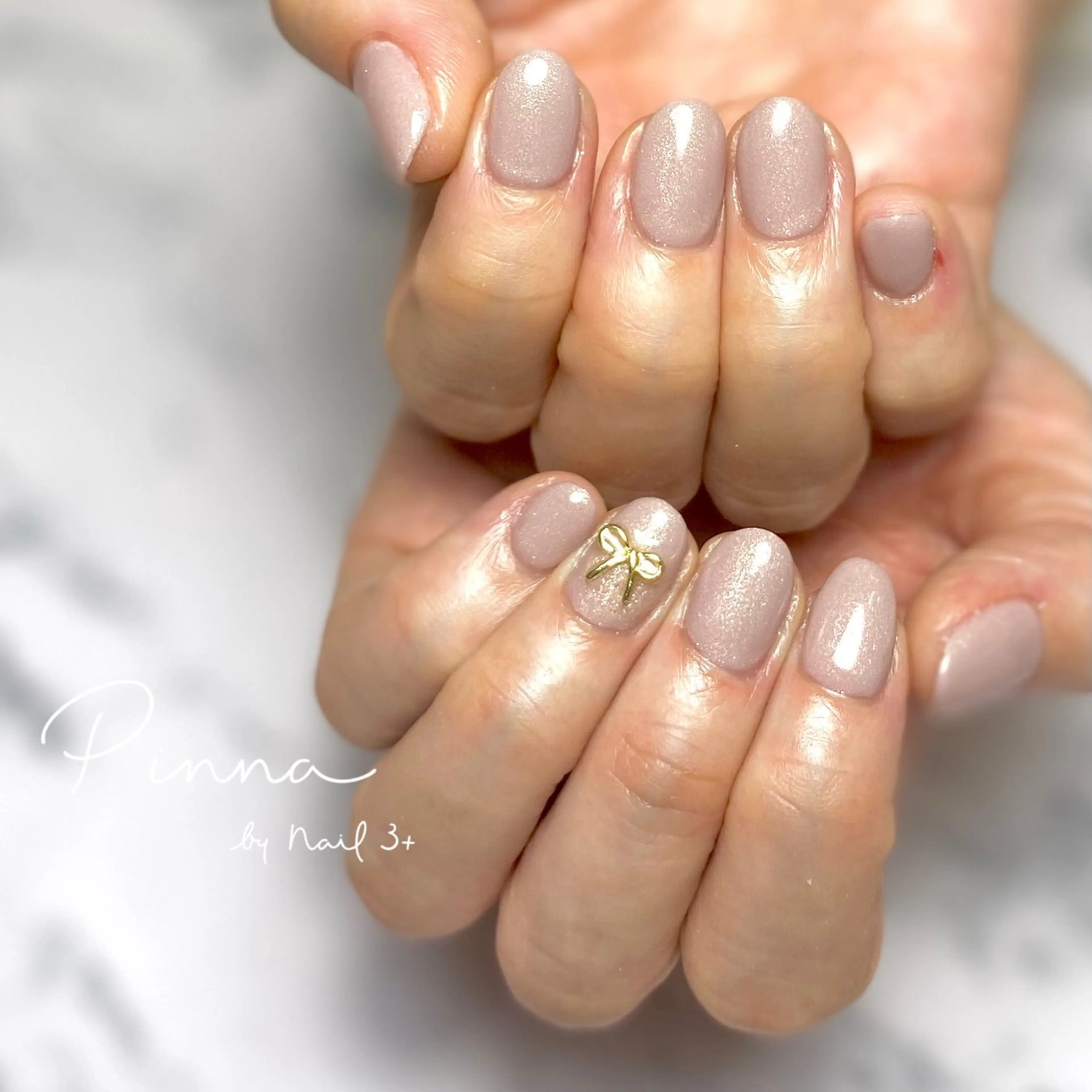 ネイル ゴールド Pinna by nail3+所属・Mayu 🌷🦋のネイルデザイン