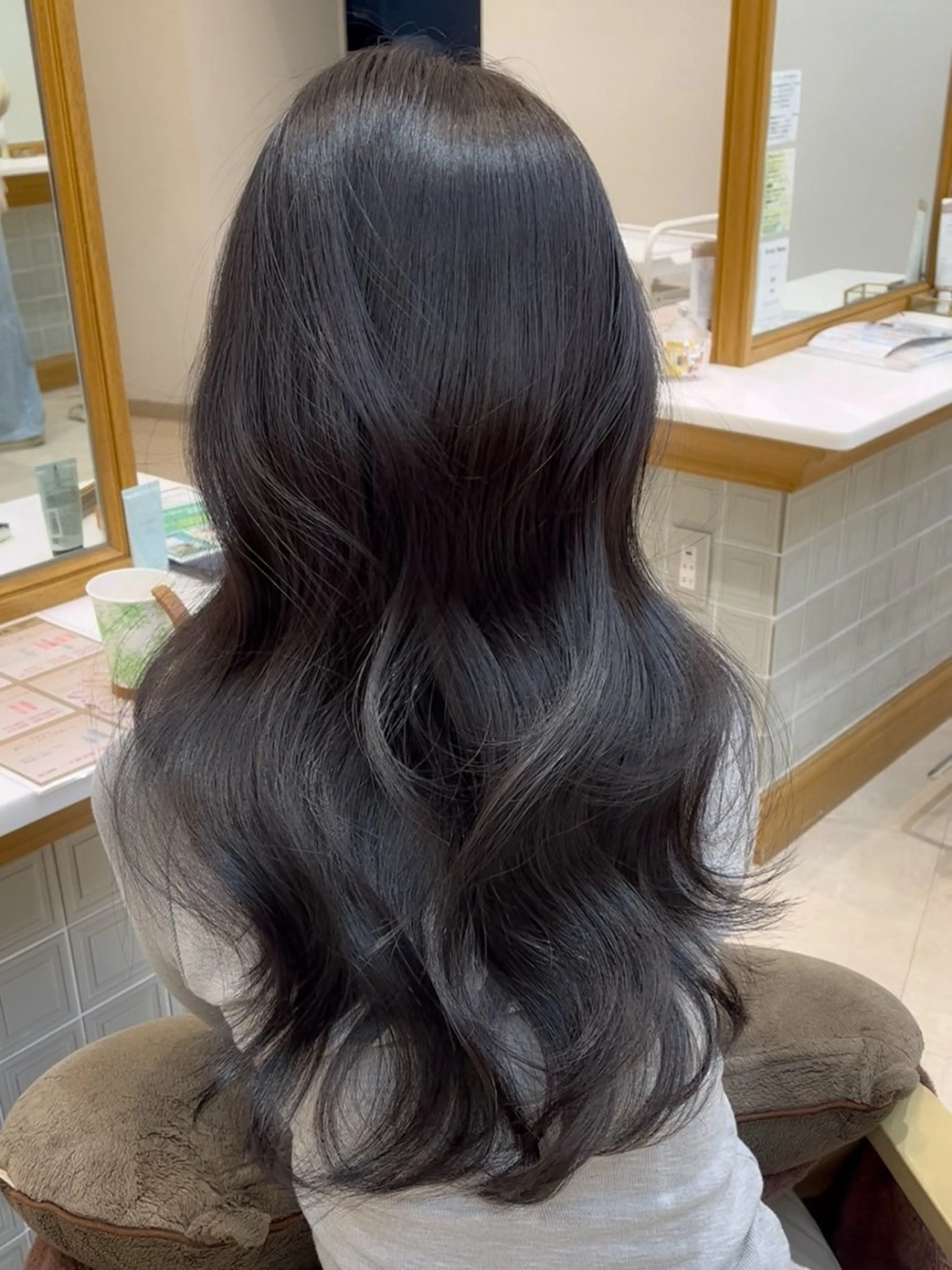 セミロング カラー セミロングパーマ ベージュカラー 黒髪 ブリーチ ブルーカラー カット ヘアカラー トリートメント ミタニ/髪質改善 /レイヤーカットのヘアスタイル