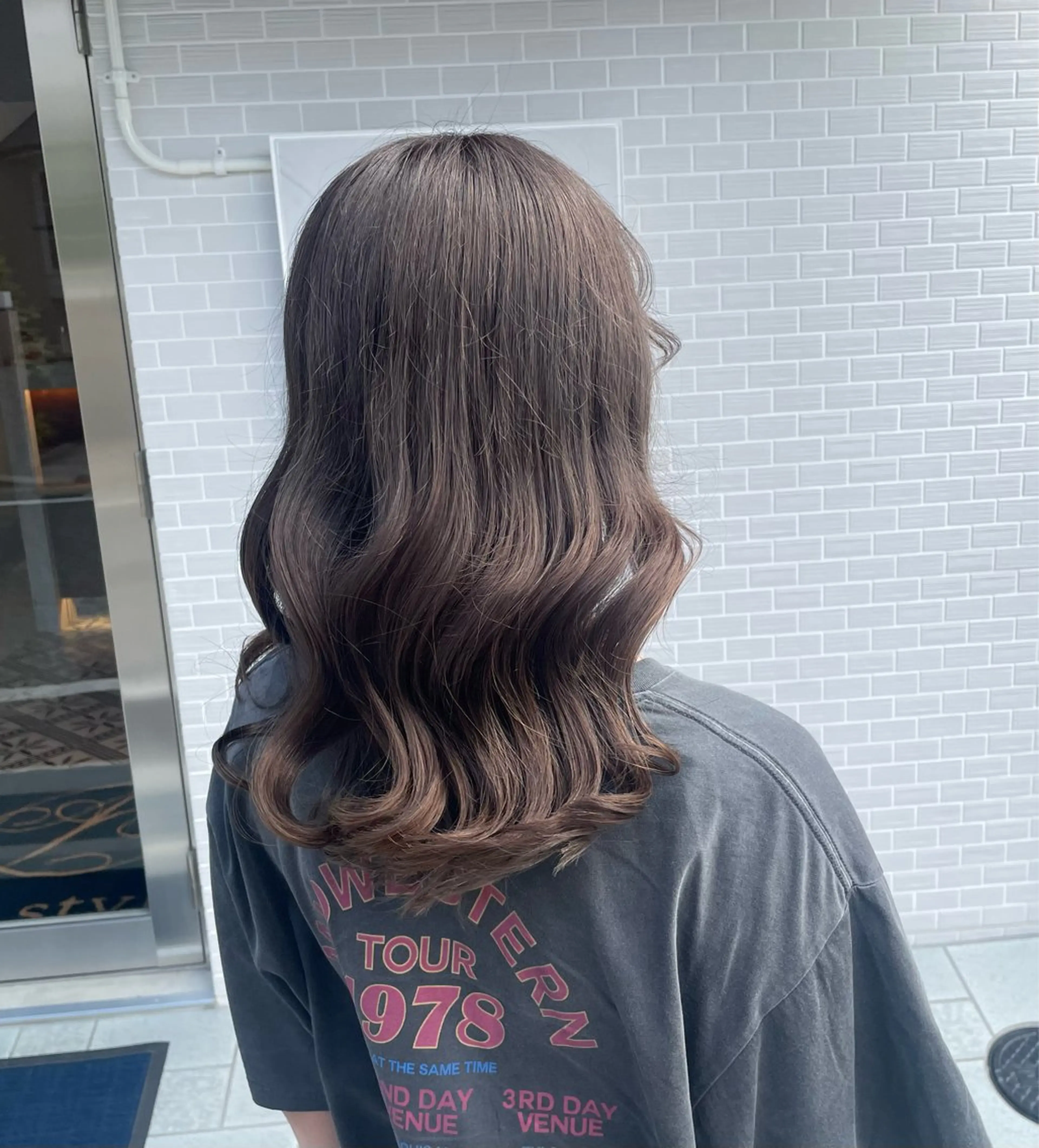 ロング アッシュ アッシュブラウン アクスト スタイル所属・アクストスタイル川勝 しずかのヘアスタイル