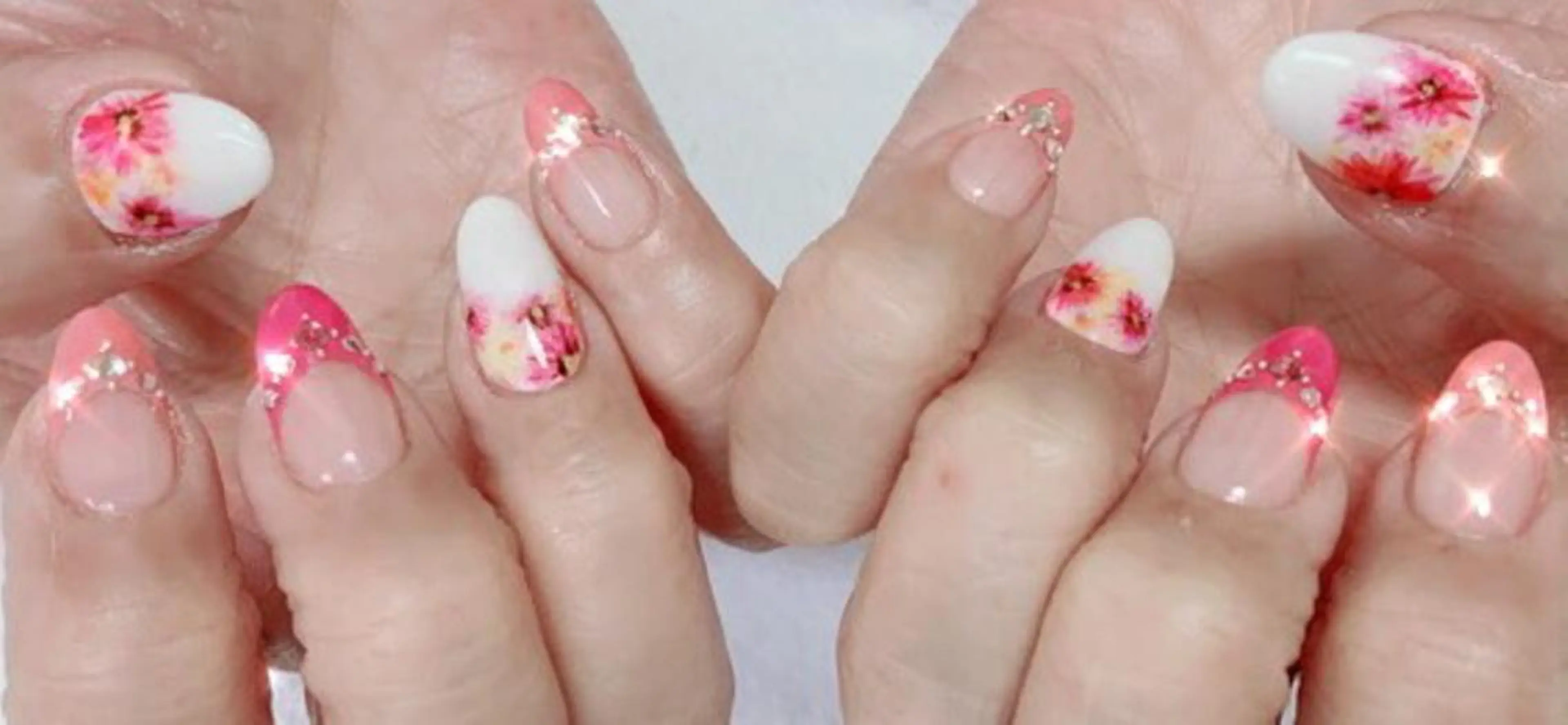 ネイル STELLA LILYのネイルデザイン