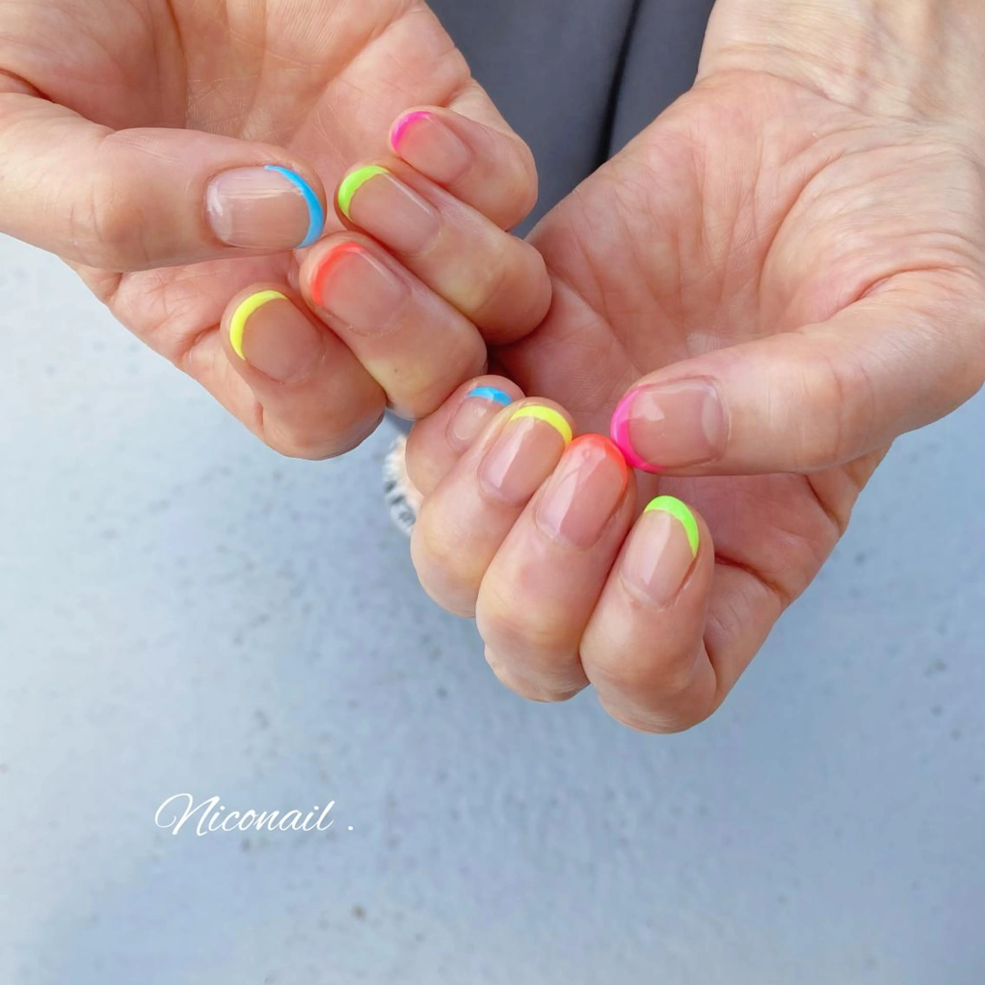 ショート ネイル フレンチネイル Niconail ☆ 仙川/ Aiのネイルデザイン