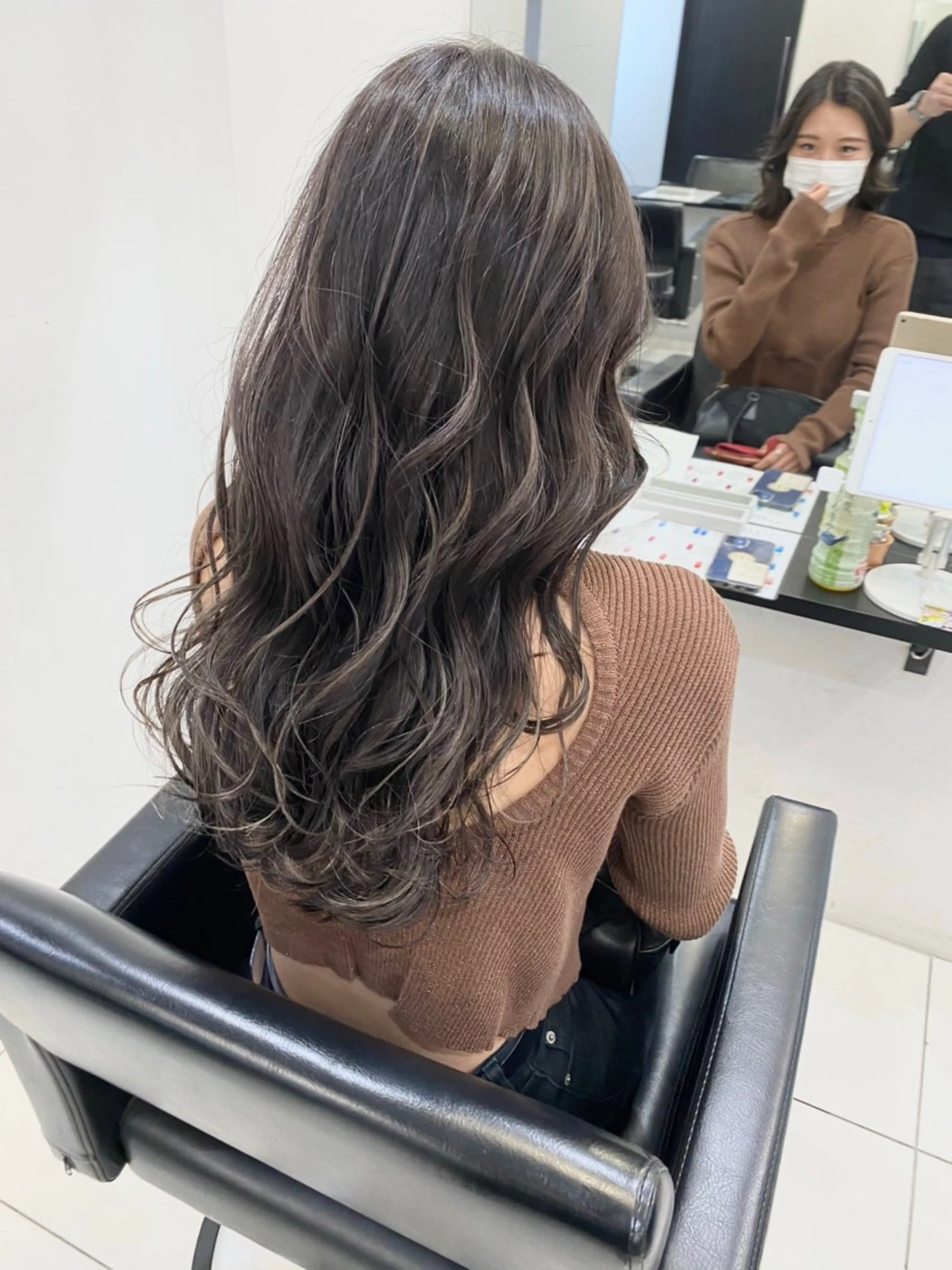 ロング カラー アディクシーカラー バレイヤージュ ブリーチ デザインカラー ダブルカラー ヘアカラー トリートメント レイヤーカット nude ヘア大和のヘアスタイル