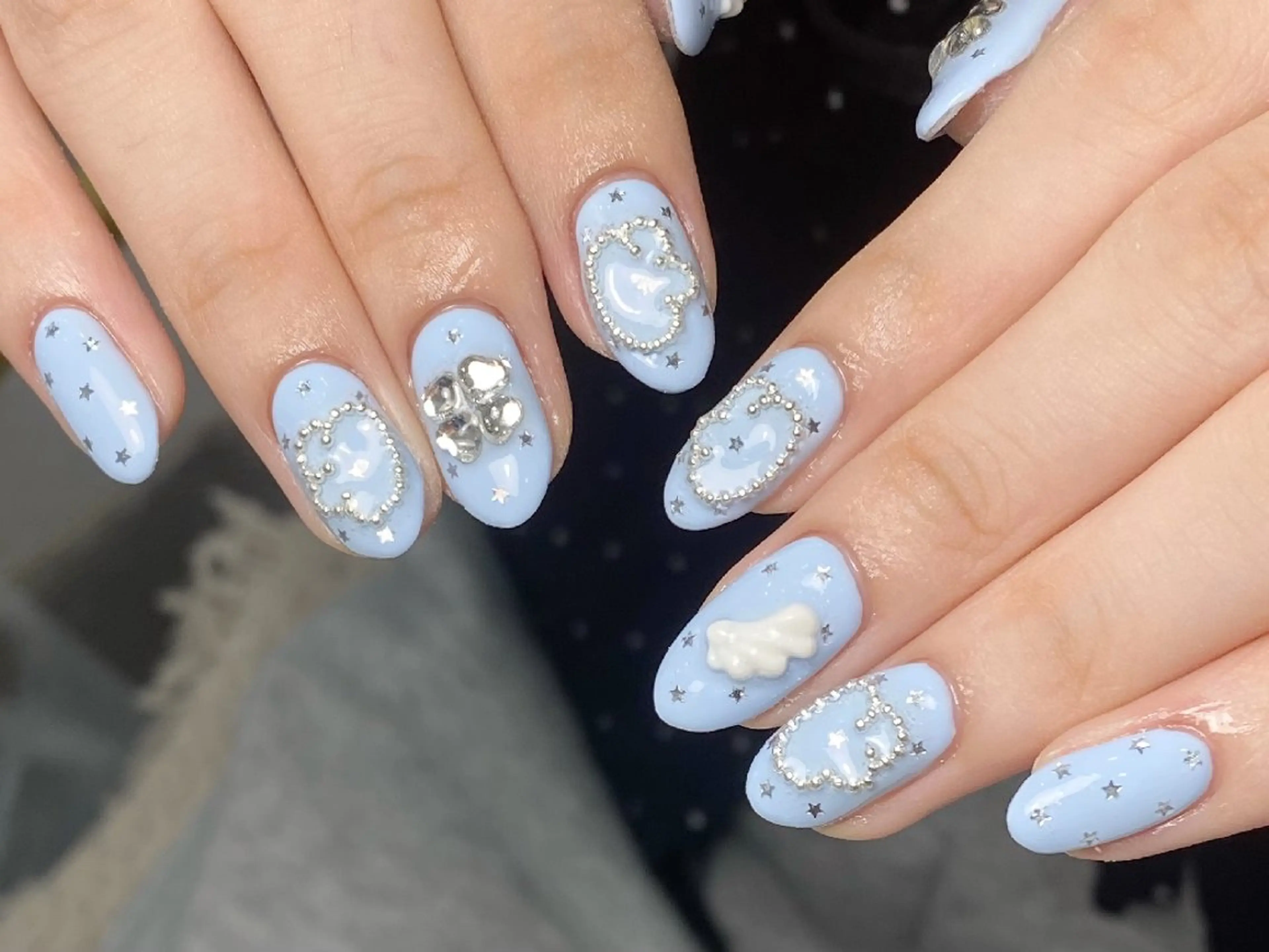 ネイル チークネイル フレンチネイル ジェルネイル ガーリー キラキラネイル ハンドネイル UM Nail Salonのネイルデザイン