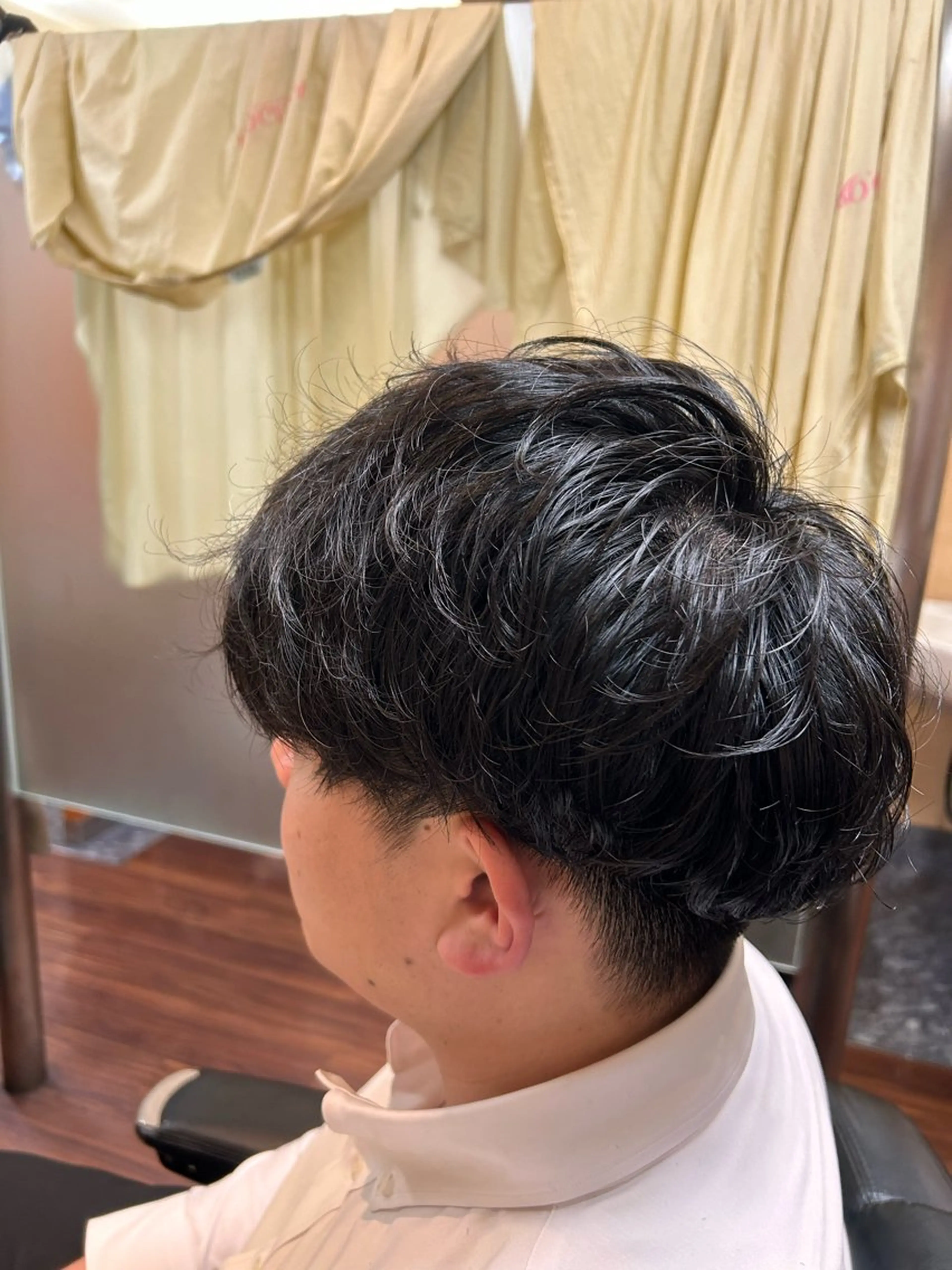 ミディアム パーマ メンズ ヒロ銀座ヘアーサロン恵比寿店所属・💈下川 恭平💈のヘアスタイル