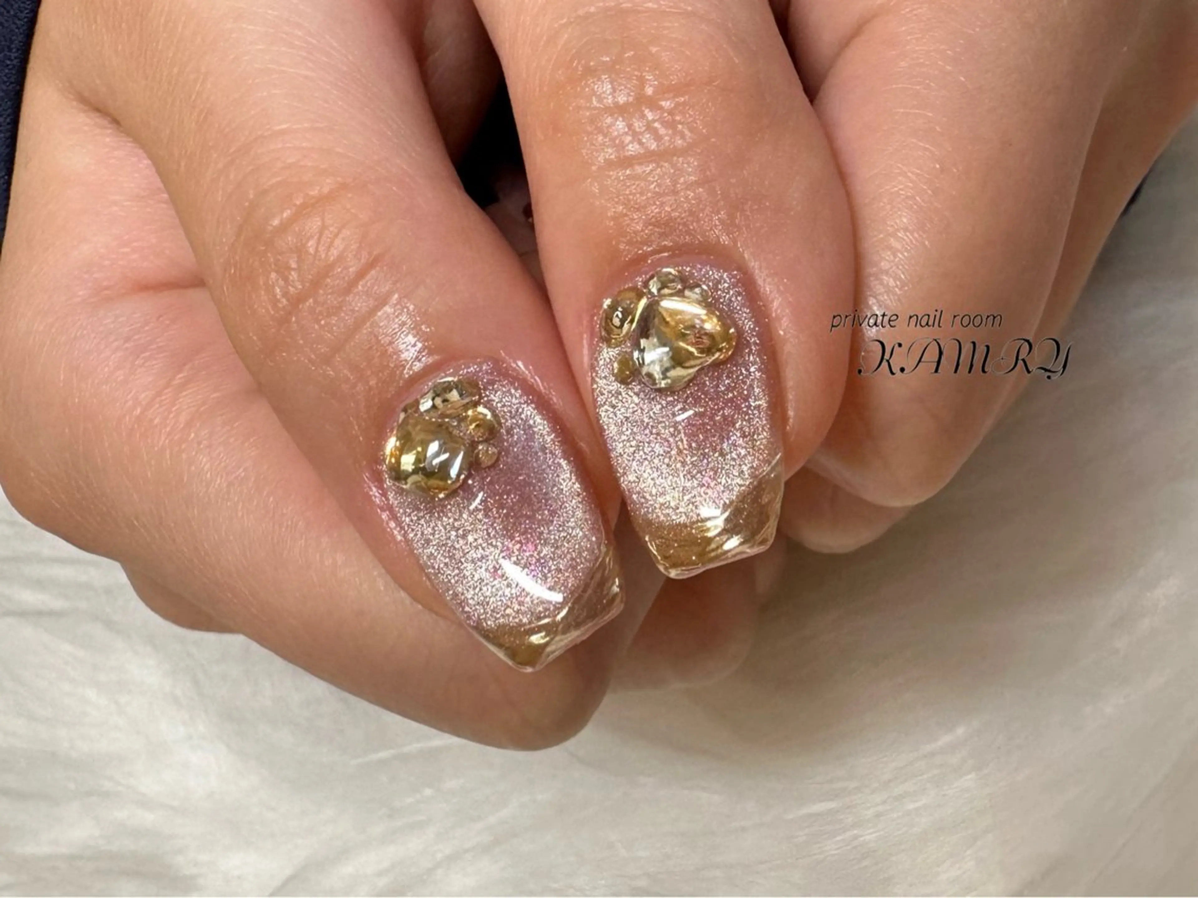 ネイル ミラーネイル ストーンネイル ハンドネイル La ala nailのネイルデザイン