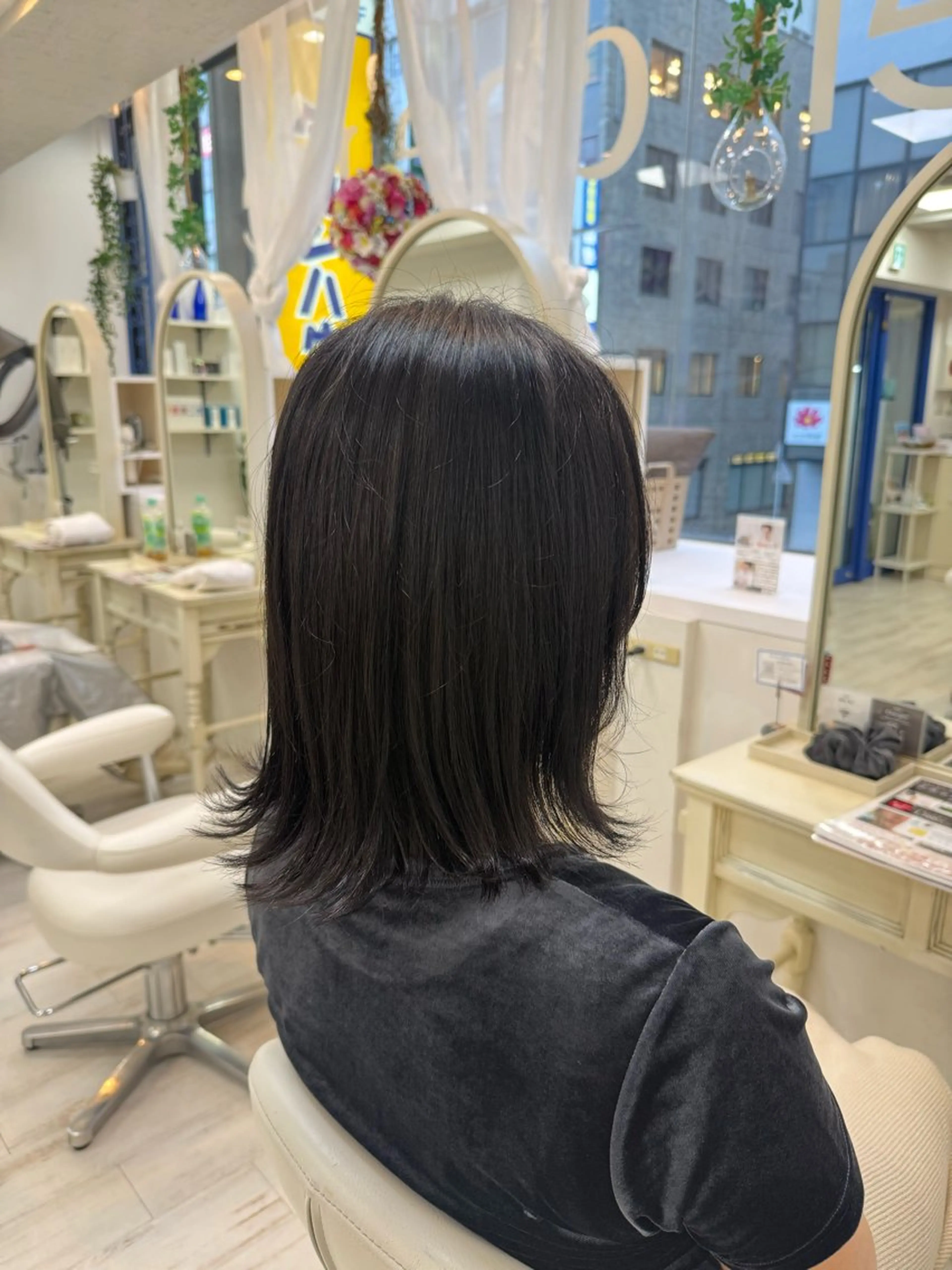 ミディアム ヘアカラー 新籾 尚哉のヘアスタイル
