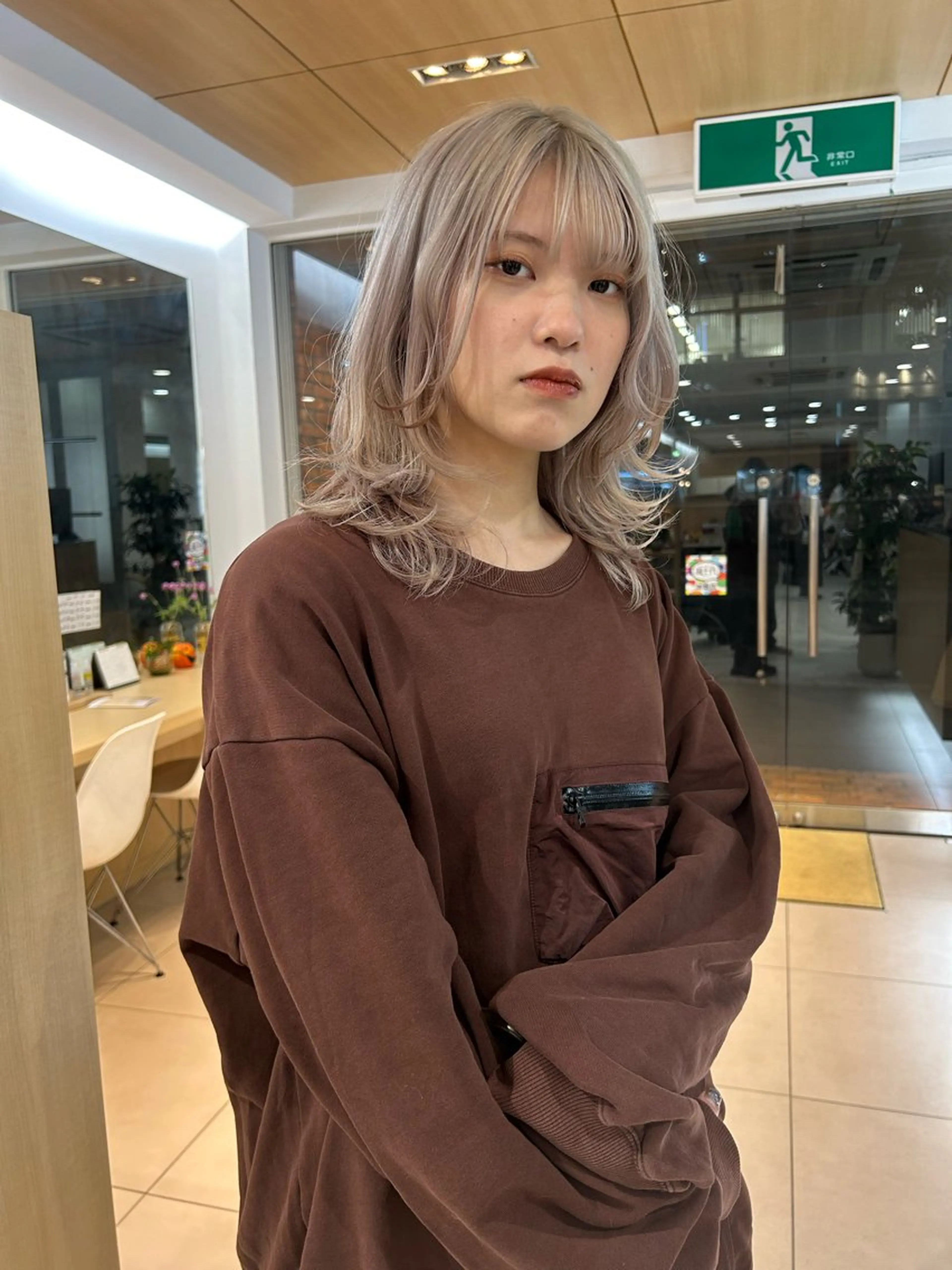 ロング ヘアカラー 🍀透明感抜群🍀/ ハイトーンカラーのヘアスタイル