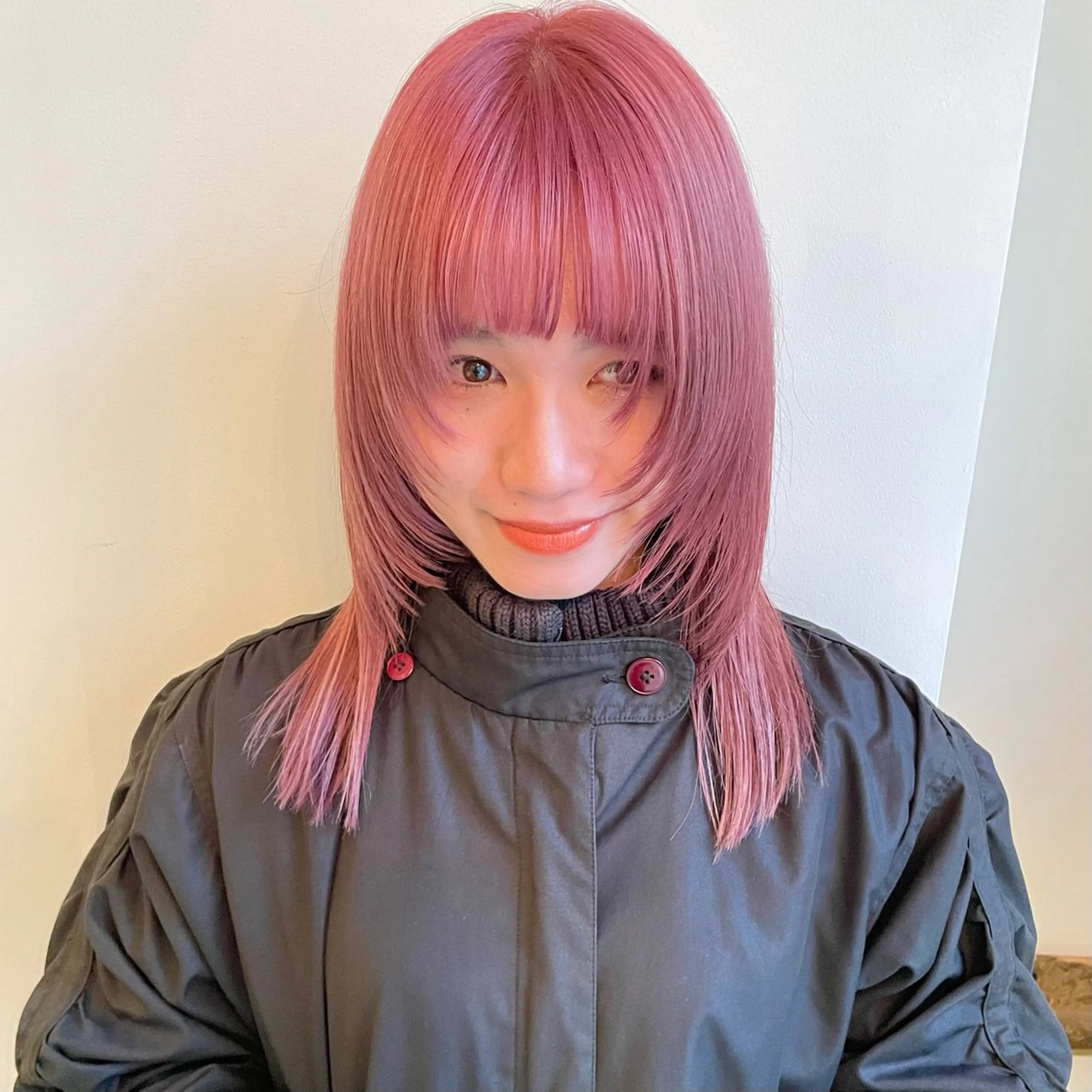 セミロング カラー 顔周りカット ショート/ブリーチ mizuki🐋のヘアスタイル